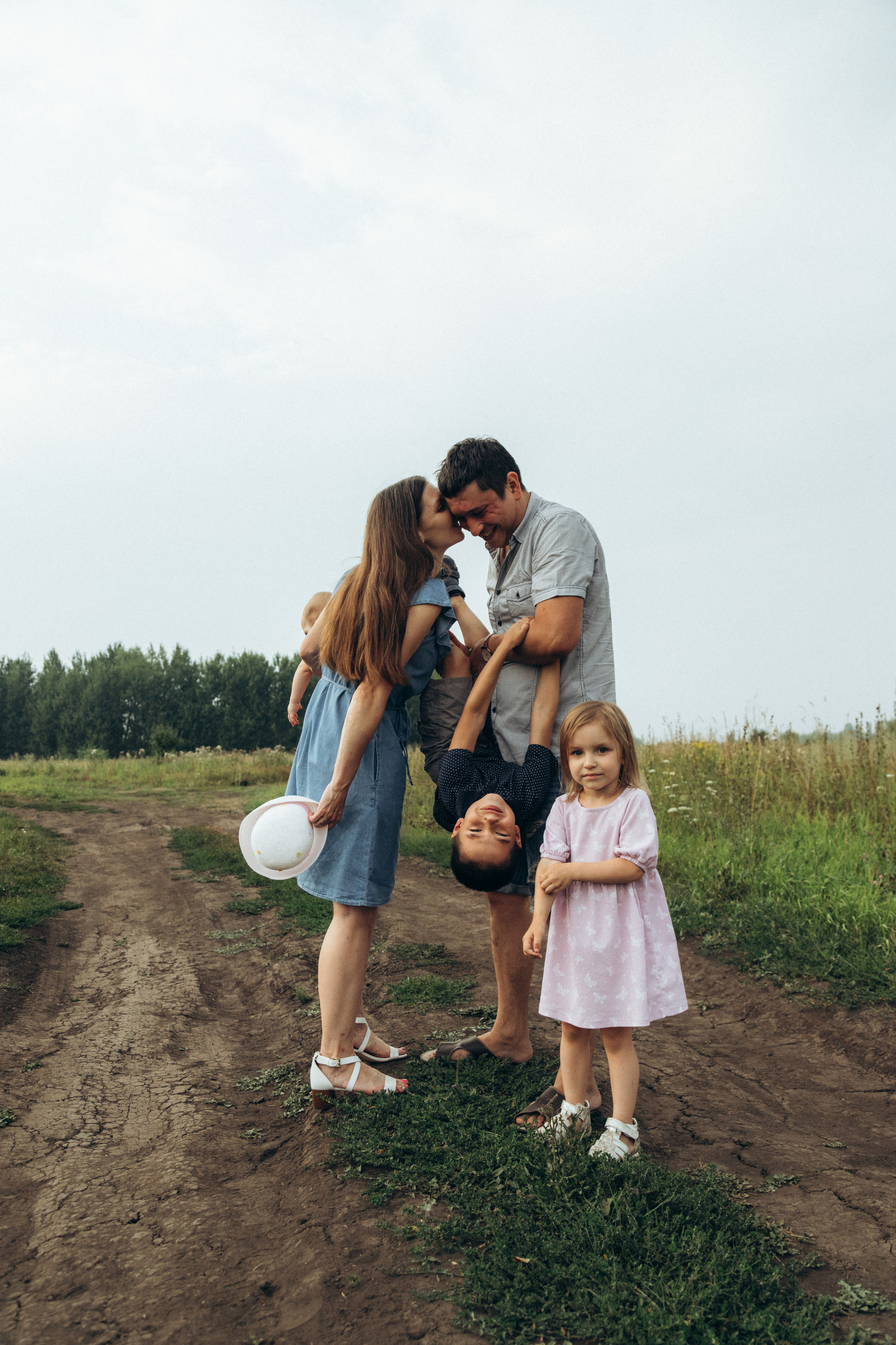 Рустем, Елизавета, Радимир, Асель, Тимур. Семейный фотограф новорожденных УФА Гульнара Зиновьева