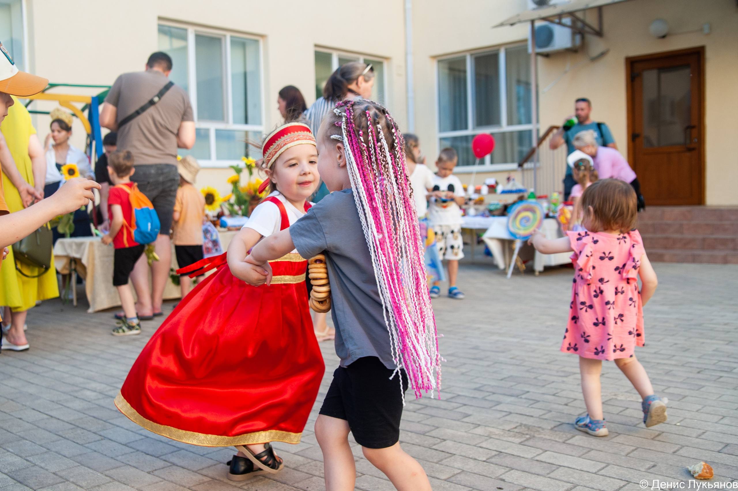 Ярмарка. Свадебный и семейный фотограф Денис Лукьянов в Краснодаре, Краснодарском крае и Республике Крым