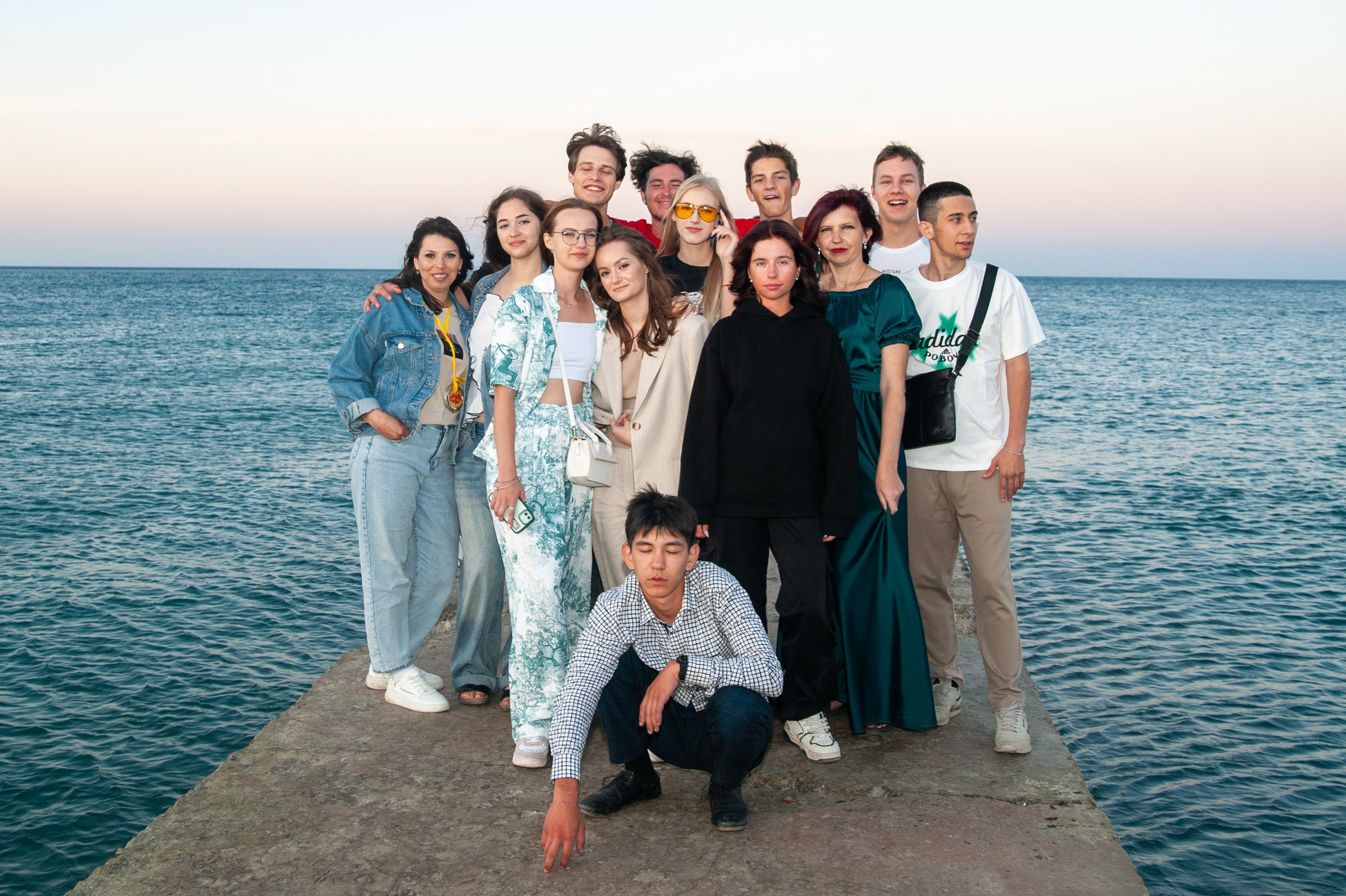 Выпускной МАОУ СОШ № 17 им. Эдуарда Есаяна. Свадебный и семейный фотограф Денис Лукьянов в Краснодаре, Краснодарском крае и Республике Крым