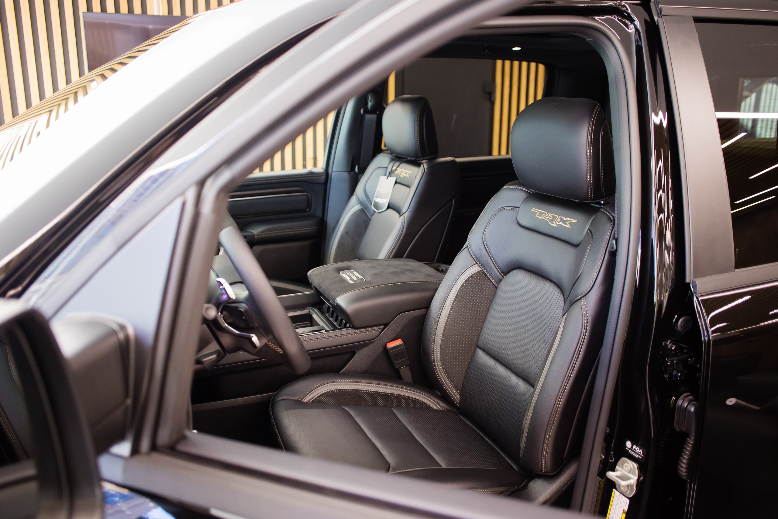 Power Yard. Новое поступление в салон. Фотографы и Видеографы Night2Day Санкт-Петербург