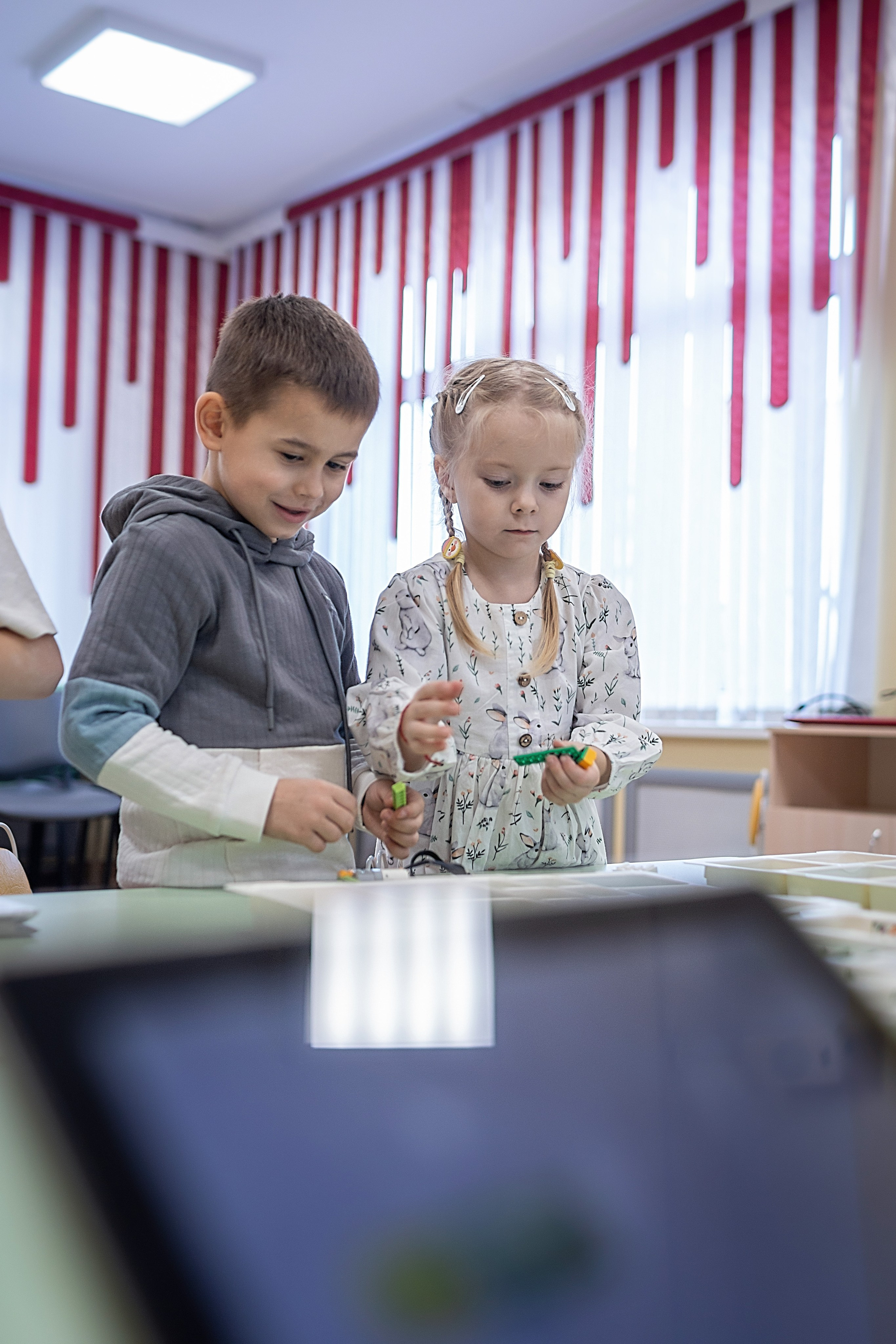 День в саду_ноябрь 2024. Семейный фотограф в Санкт-Петербурге