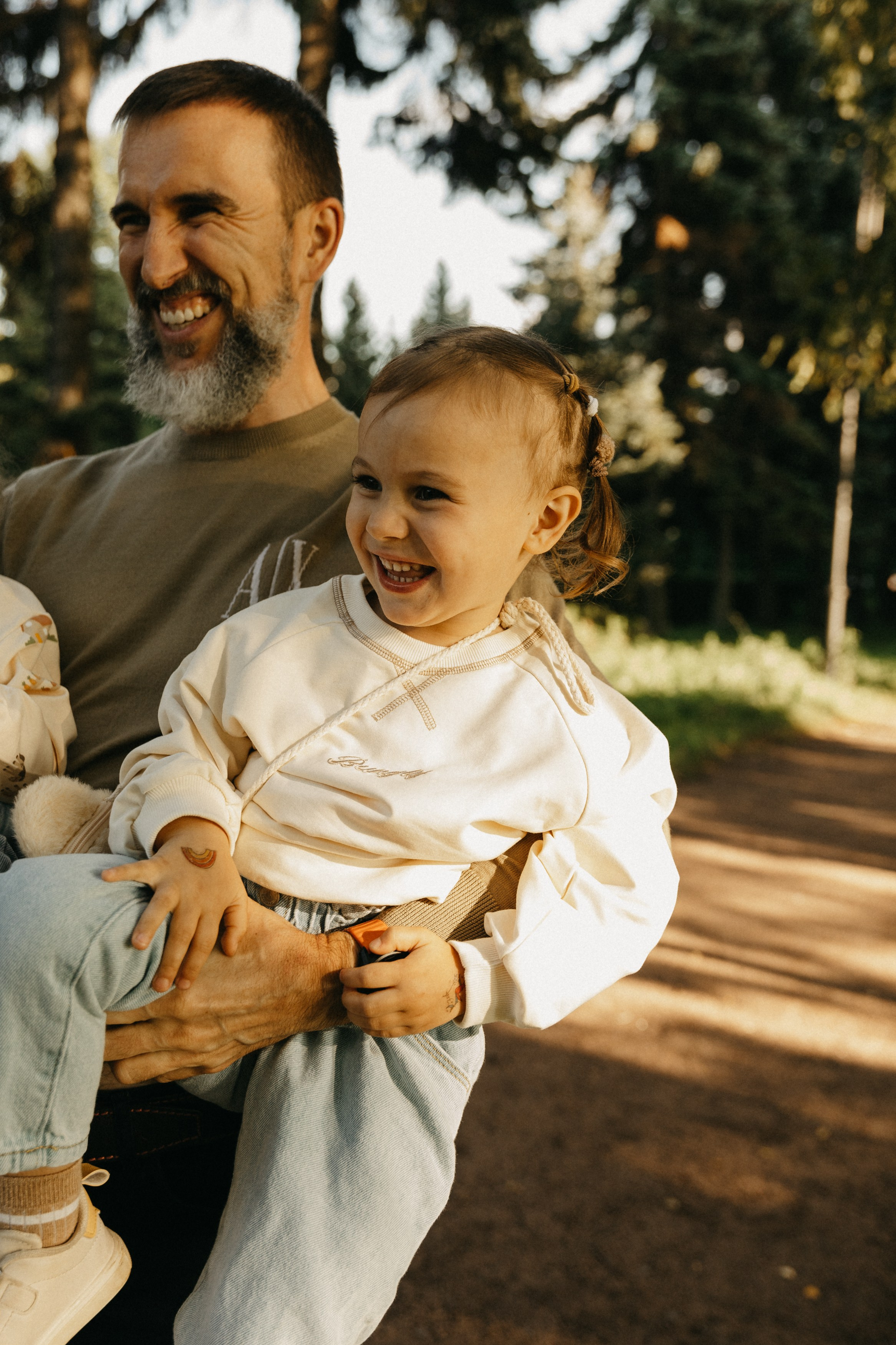 Таня, Миша, Зоя, Нина. Главная