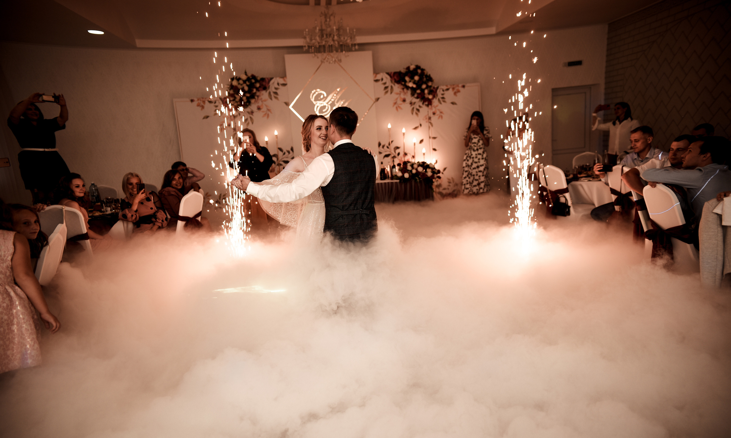 Нежная и романтичная пара Максим и Мария. Свадебный, семейный, детский, контент фотограф в Омске Максим Ильин