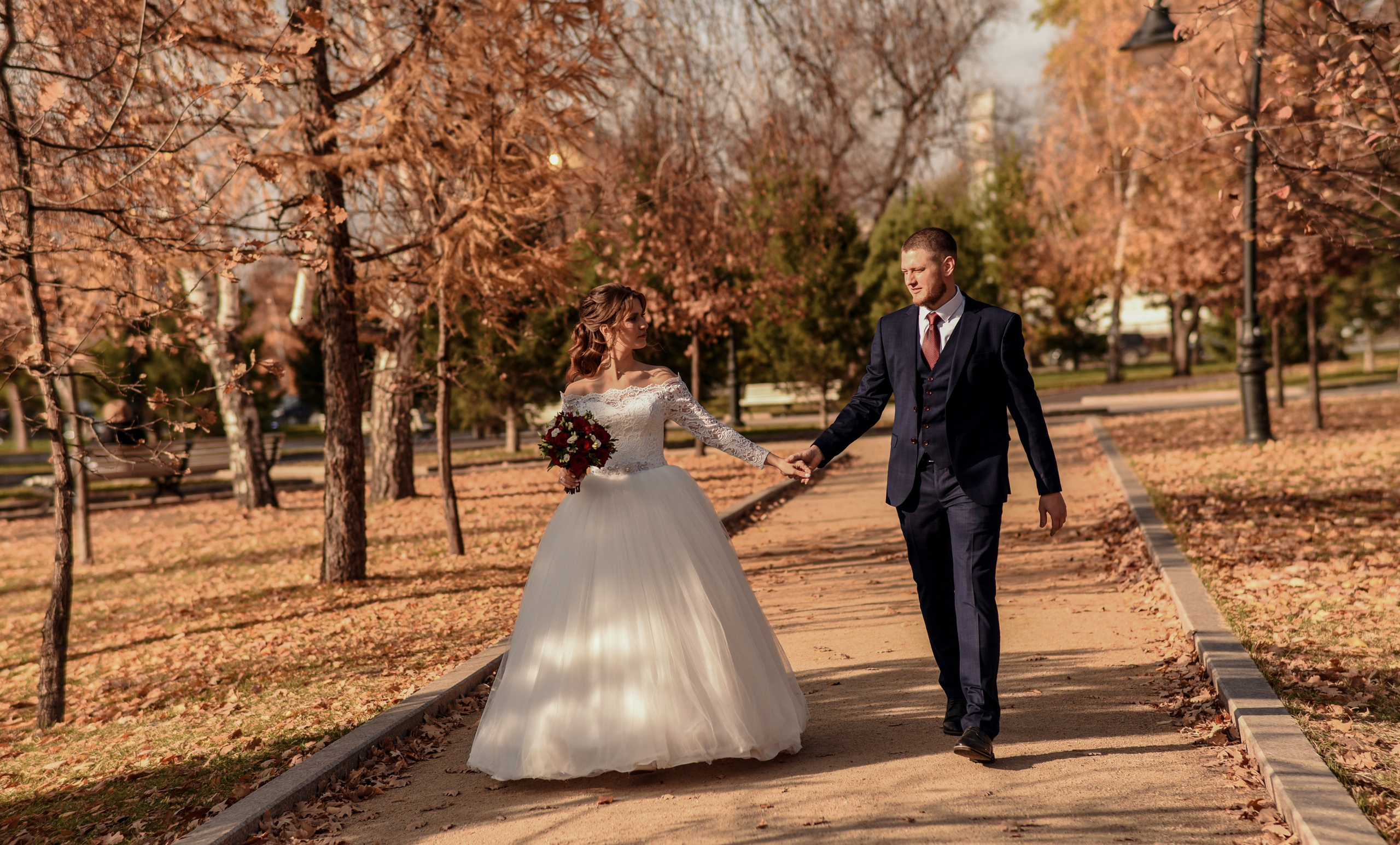 Артем и Кристина (небольшая свадебная серия). Свадебный, семейный, детский, контент фотограф в Омске Максим Ильин
