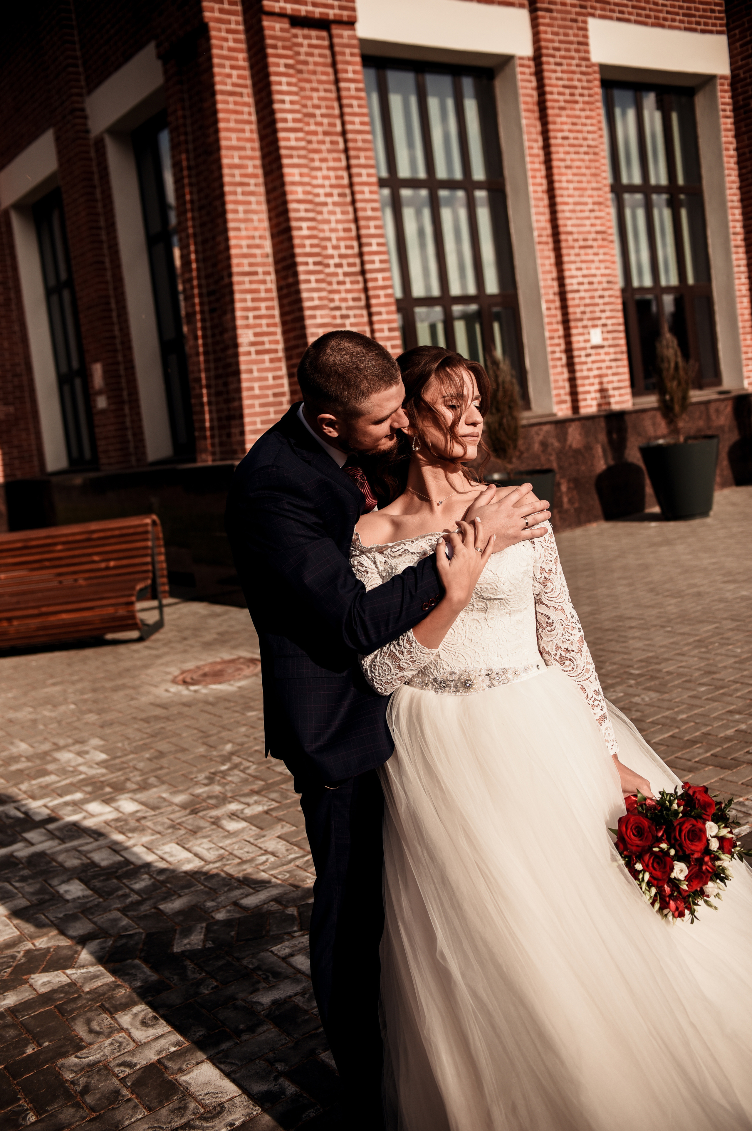 Артем и Кристина (небольшая свадебная серия). Свадебный, семейный, детский, контент фотограф в Омске Максим Ильин