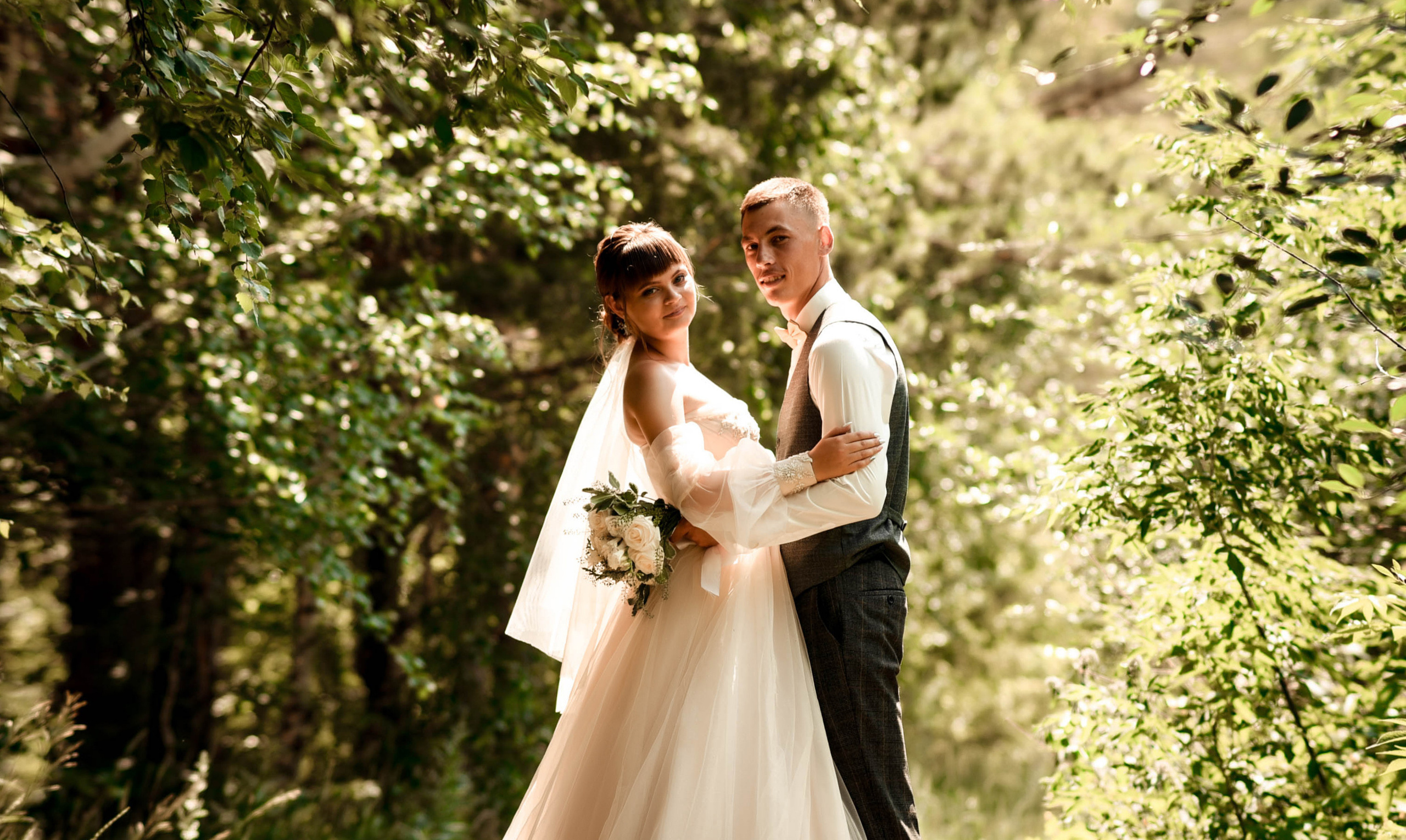 Летняя свадьба в + 35С Юра+Ксюша. Свадебный, семейный, детский, контент фотограф в Омске Максим Ильин