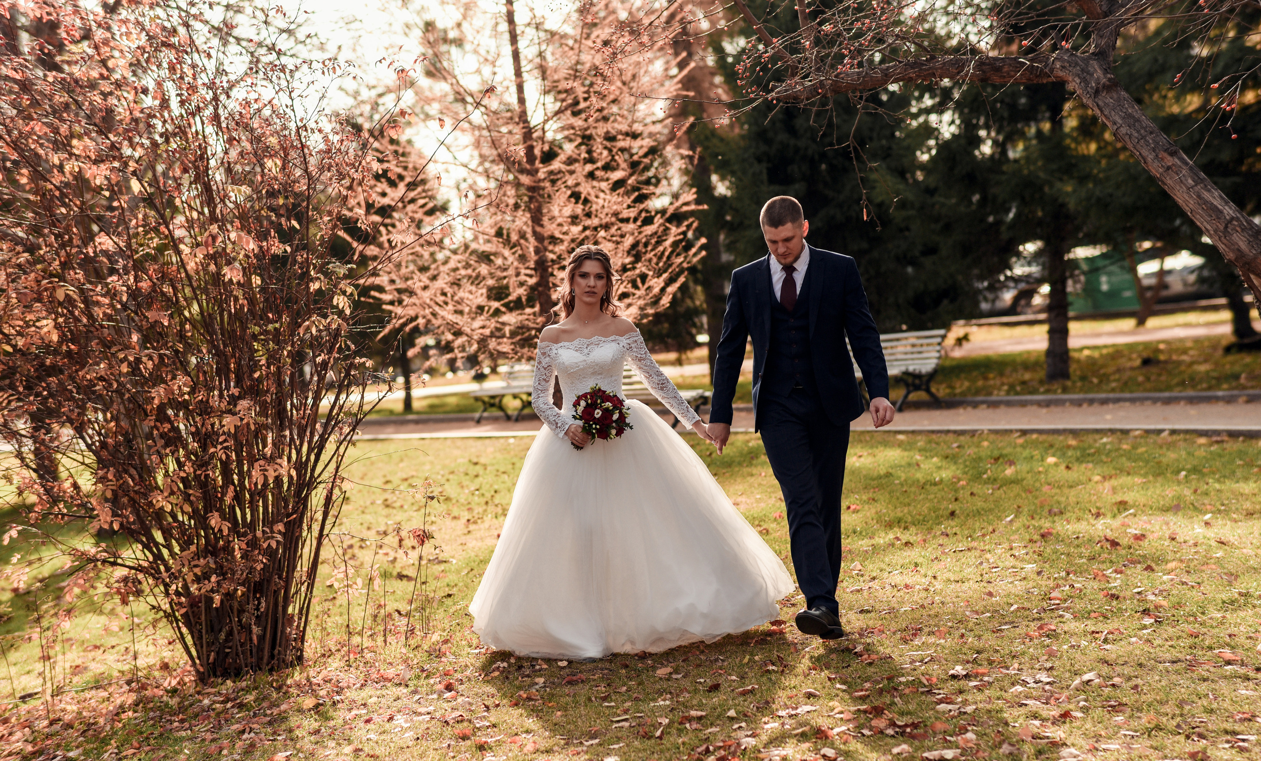 Артем и Кристина (небольшая свадебная серия). Свадебный, семейный, детский, контент фотограф в Омске Максим Ильин