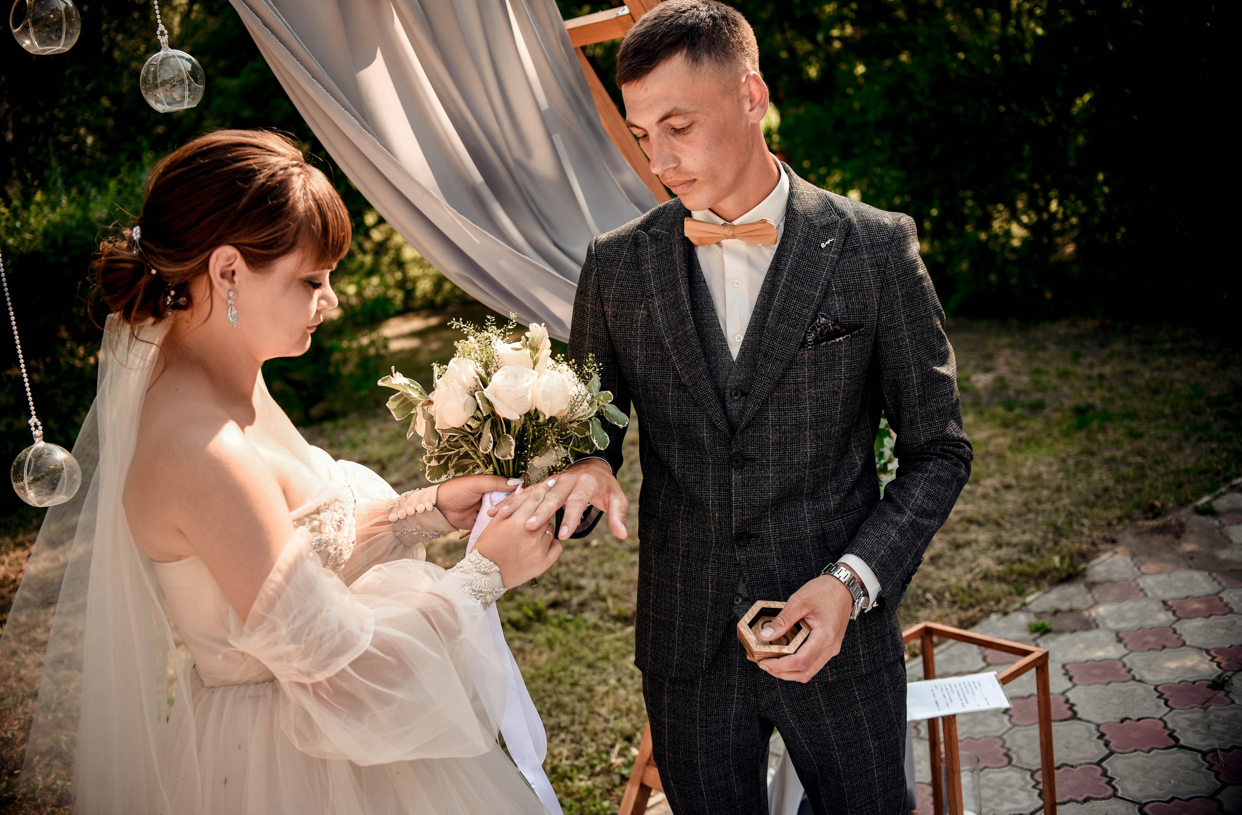 Летняя свадьба в + 35С Юра+Ксюша. Свадебный, семейный, детский, контент фотограф в Омске Максим Ильин