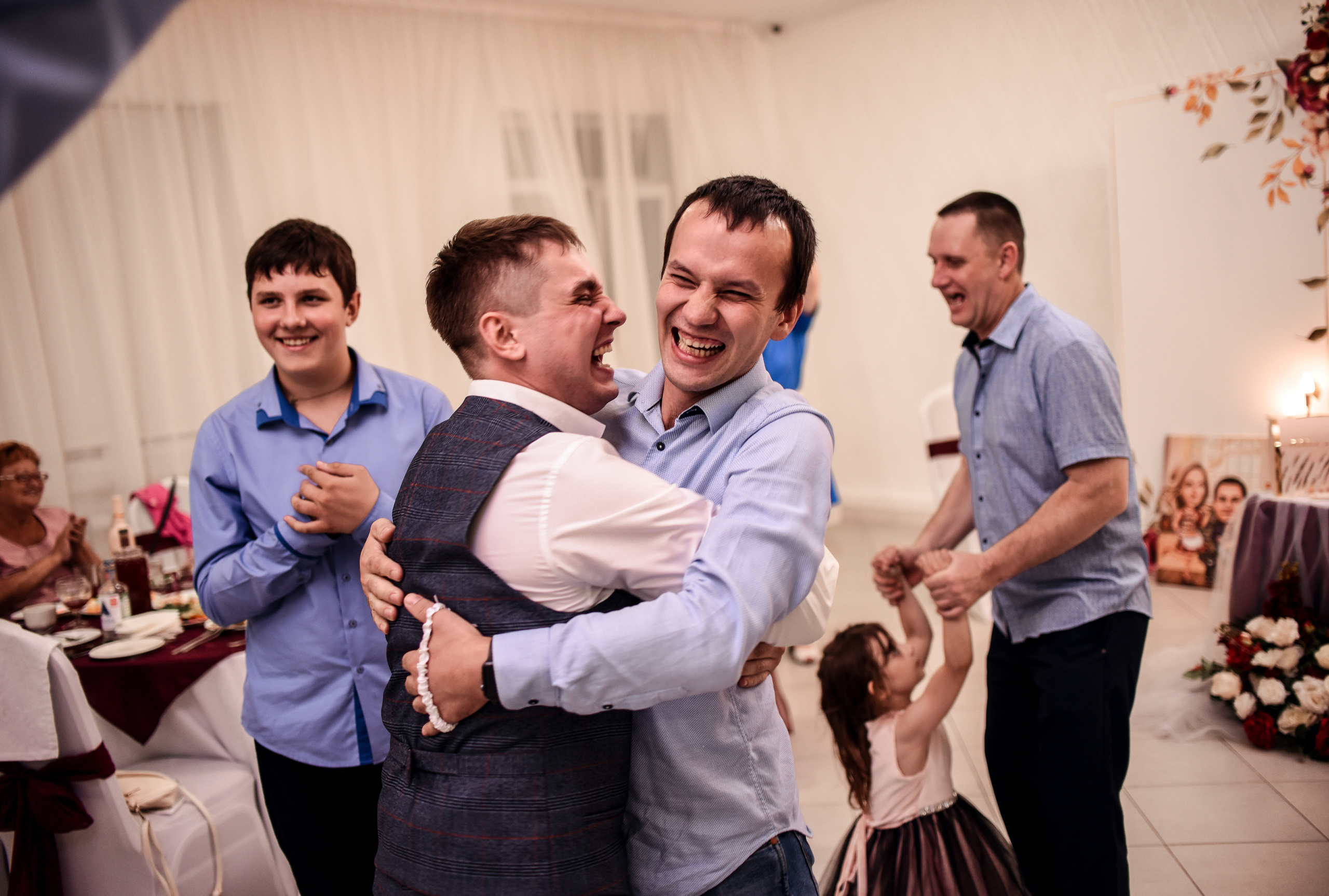 Нежная и романтичная пара Максим и Мария. Свадебный, семейный, детский, контент фотограф в Омске Максим Ильин