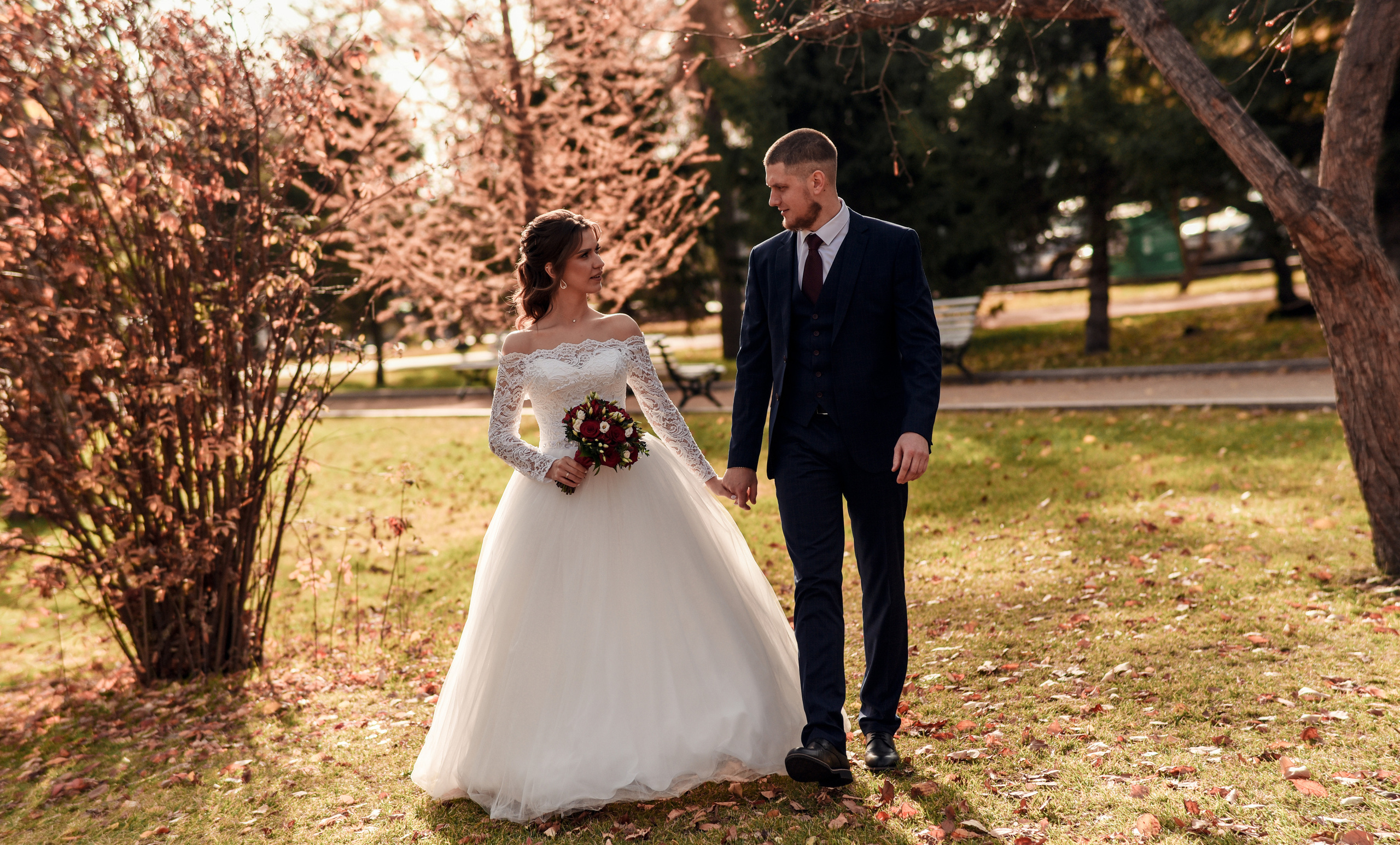 Артем и Кристина (небольшая свадебная серия). Свадебный, семейный, детский, контент фотограф в Омске Максим Ильин