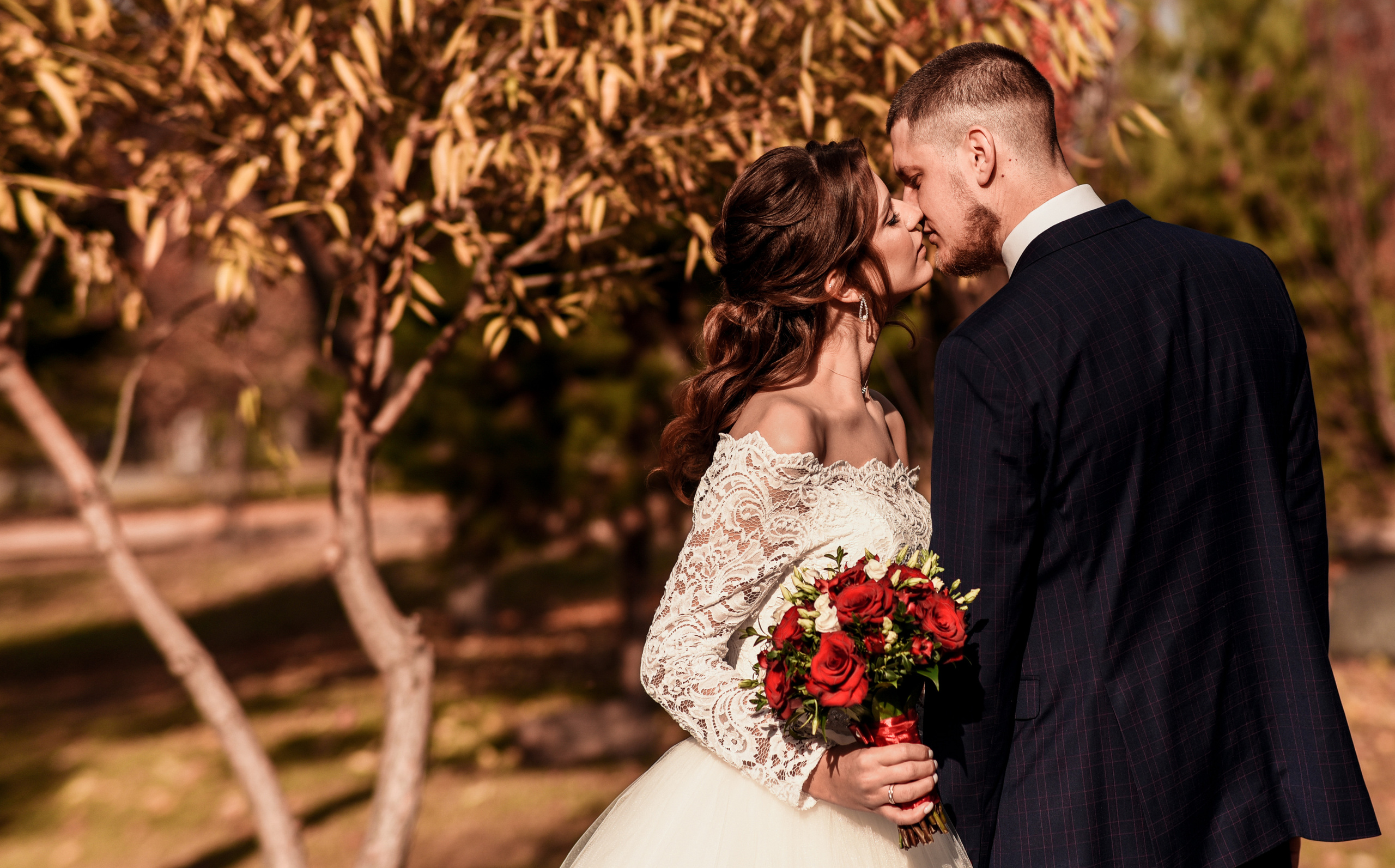 Артем и Кристина (небольшая свадебная серия). Свадебный, семейный, детский, контент фотограф в Омске Максим Ильин