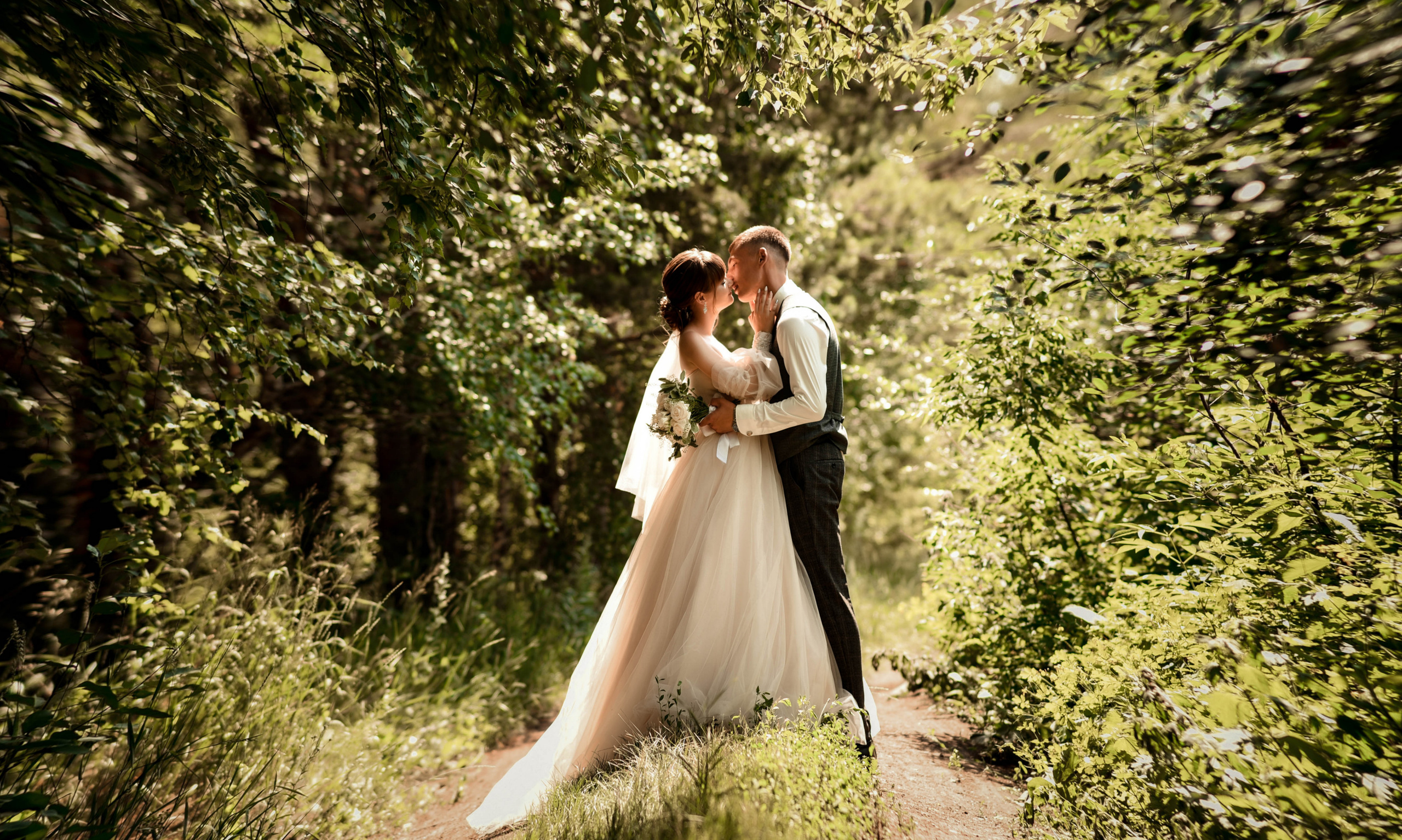 Летняя свадьба в + 35С Юра+Ксюша. Свадебный, семейный, детский, контент фотограф в Омске Максим Ильин