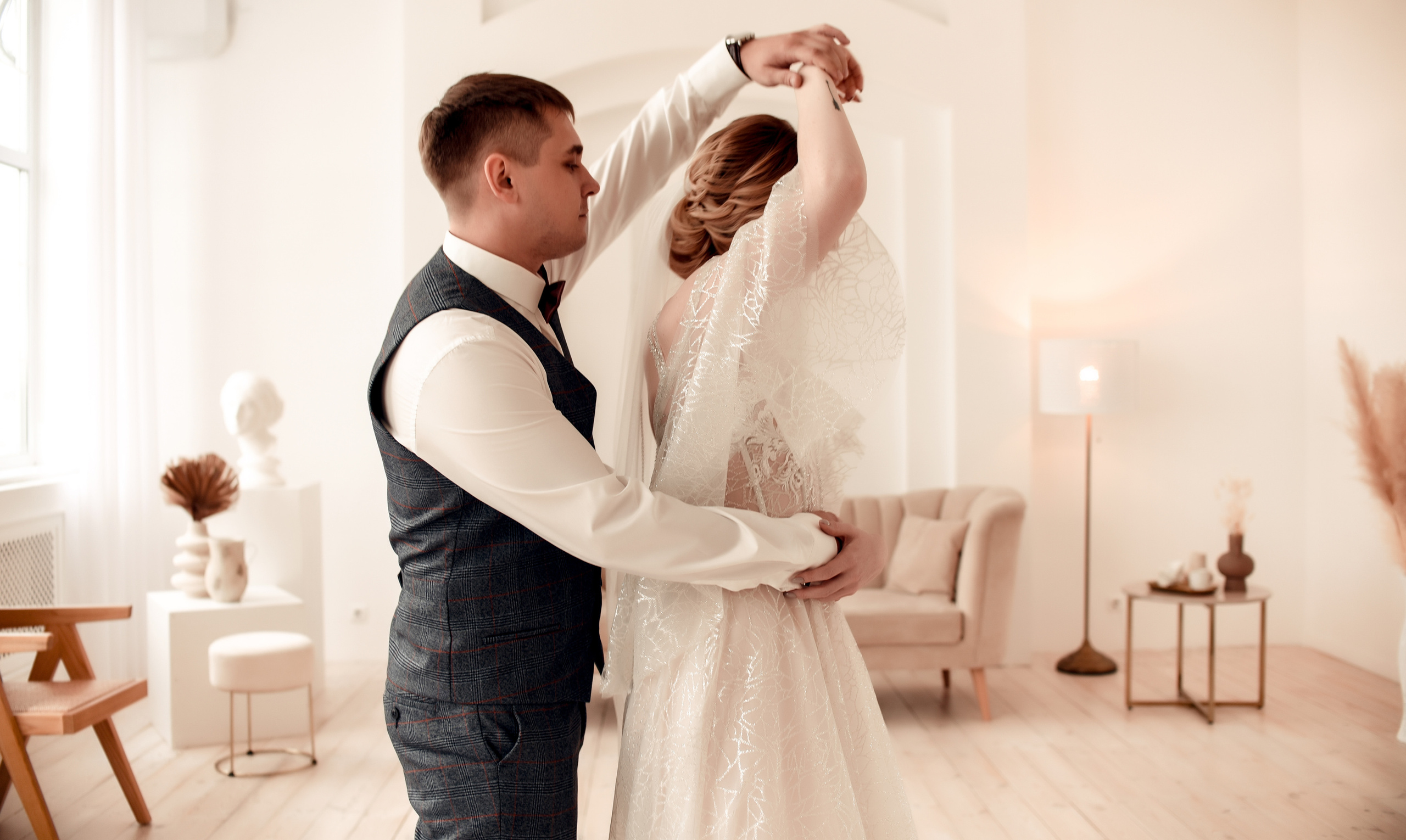 Нежная и романтичная пара Максим и Мария. Свадебный, семейный, детский, контент фотограф в Омске Максим Ильин