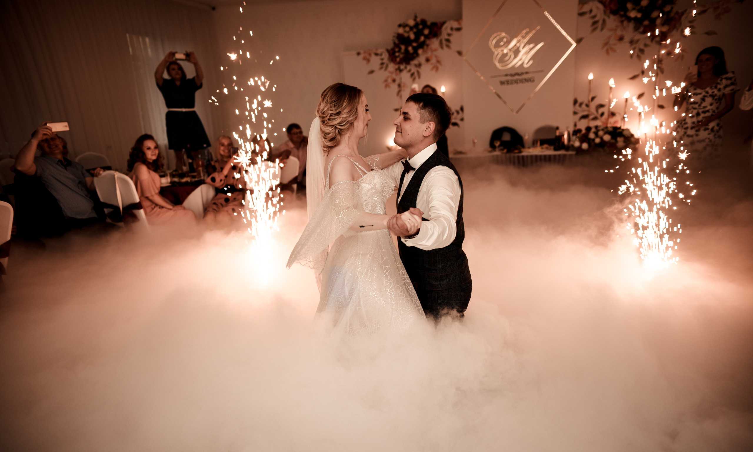 Нежная и романтичная пара Максим и Мария. Свадебный, семейный, детский, контент фотограф в Омске Максим Ильин