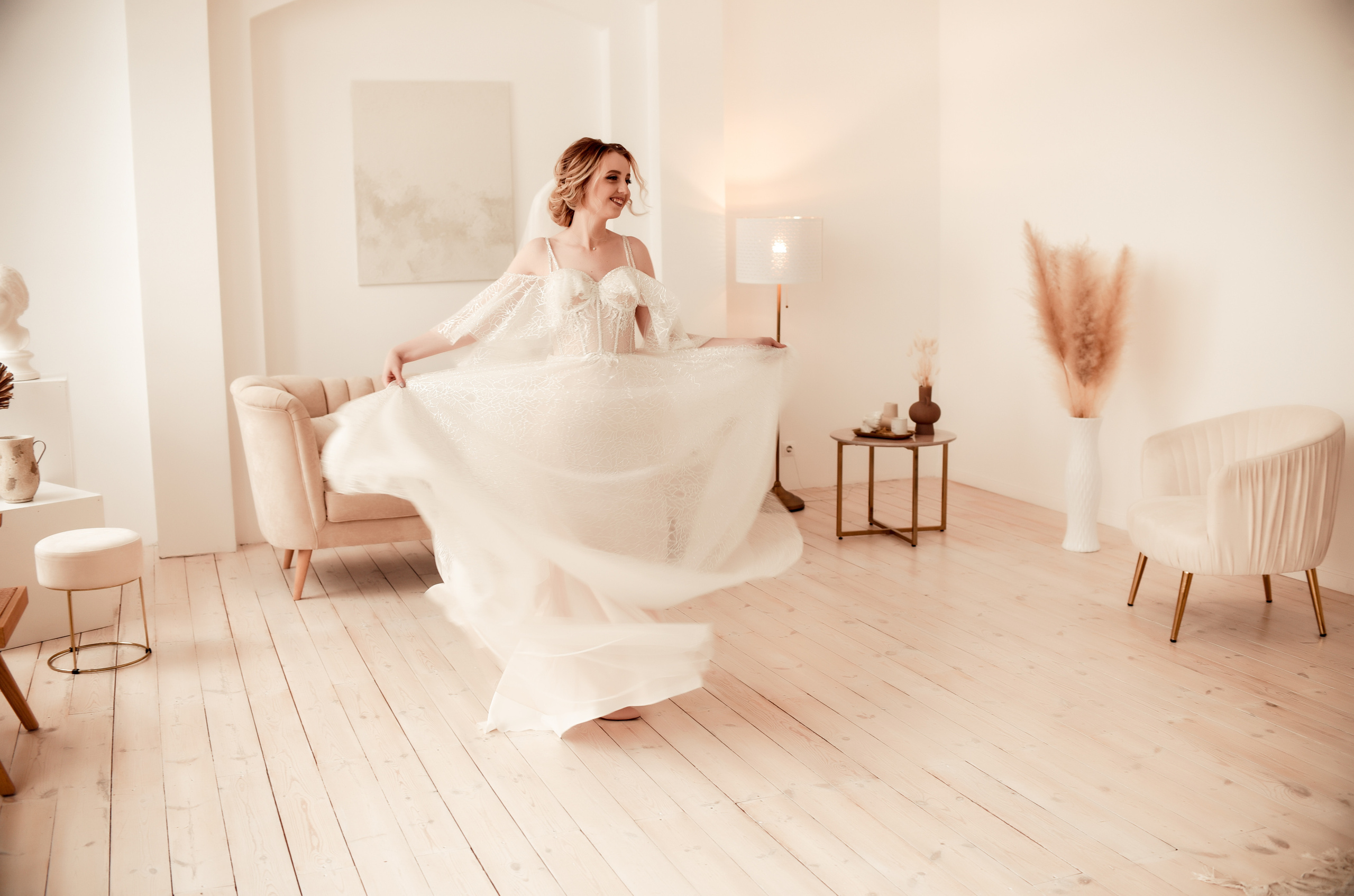 Нежная и романтичная пара Максим и Мария. Свадебный, семейный, детский, контент фотограф в Омске Максим Ильин