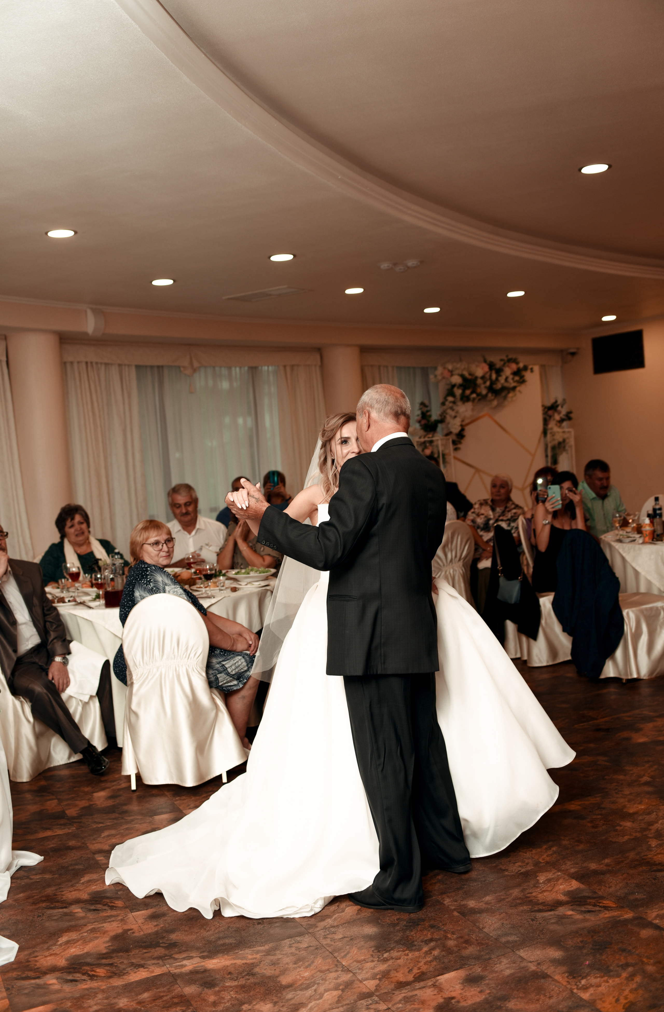 Красивая свадьба Ильи и Ирины. Свадебный, семейный, детский, контент фотограф в Омске Максим Ильин