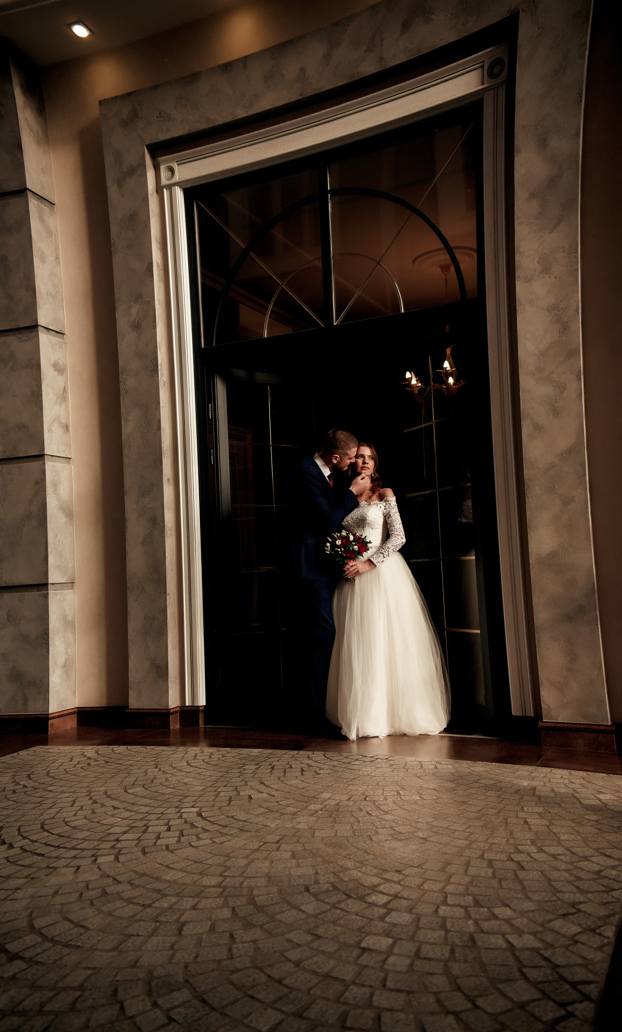 Артем и Кристина (небольшая свадебная серия). Свадебный, семейный, детский, контент фотограф в Омске Максим Ильин