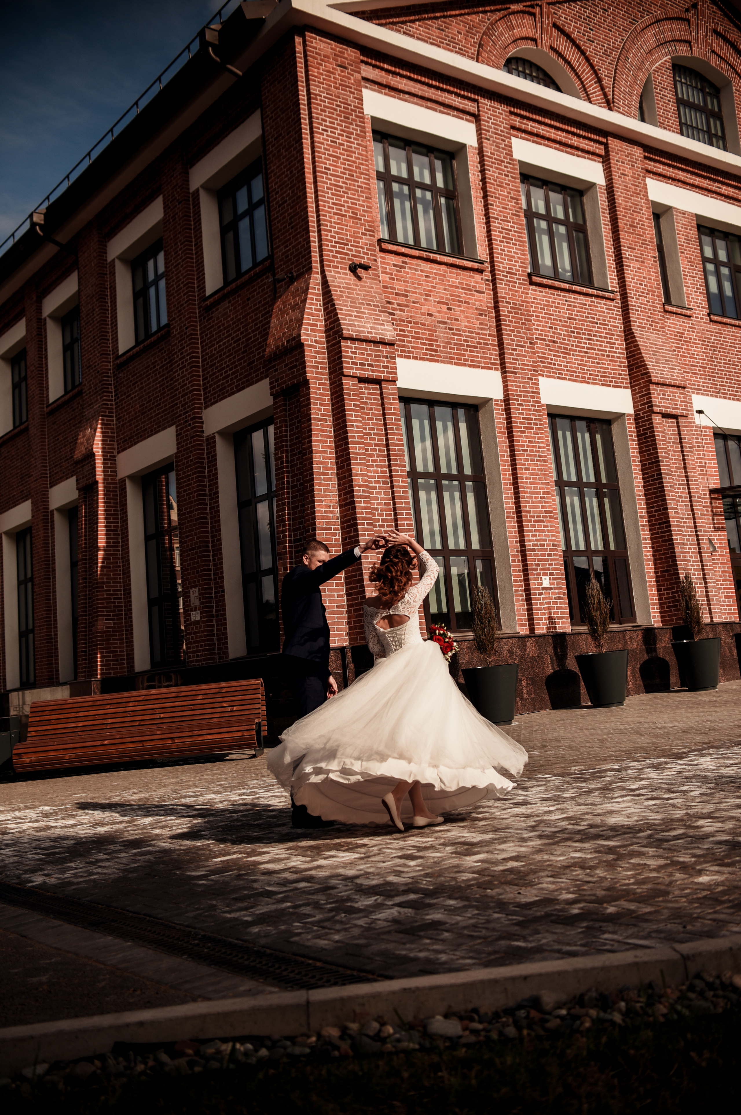 Артем и Кристина (небольшая свадебная серия). Свадебный, семейный, детский, контент фотограф в Омске Максим Ильин