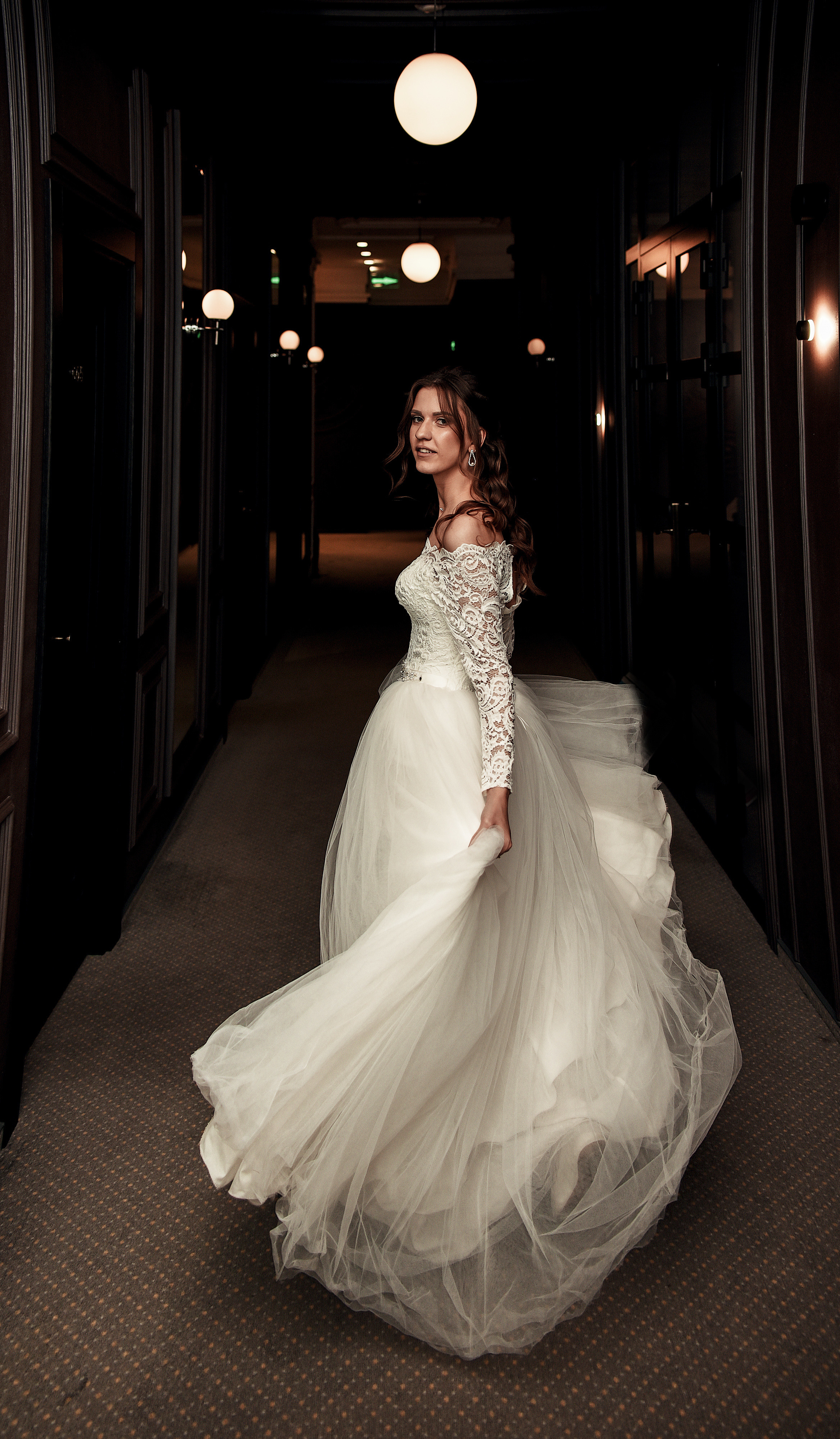 Артем и Кристина (небольшая свадебная серия). Свадебный, семейный, детский, контент фотограф в Омске Максим Ильин