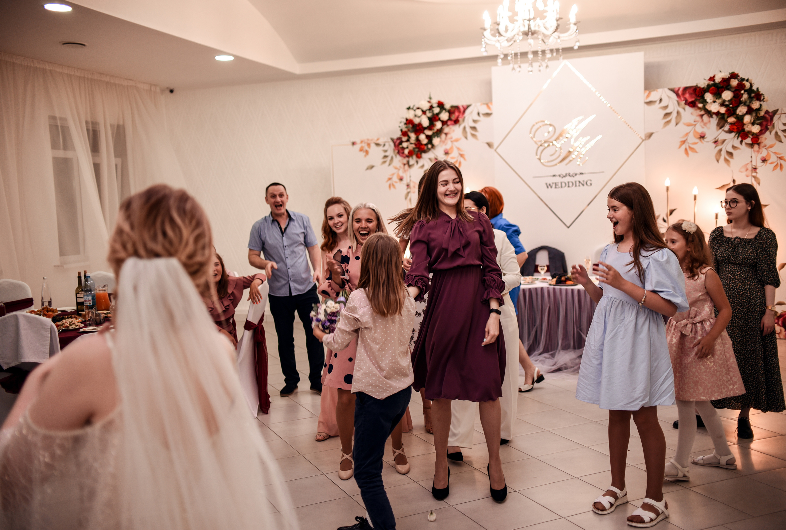 Нежная и романтичная пара Максим и Мария. Свадебный, семейный, детский, контент фотограф в Омске Максим Ильин