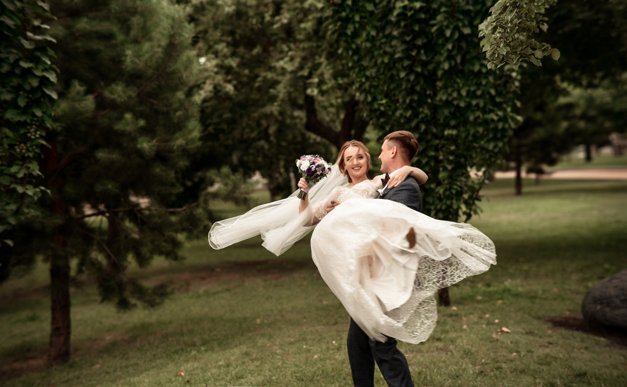 Нежная и романтичная пара Максим и Мария. Свадебный, семейный, детский, контент фотограф в Омске Максим Ильин