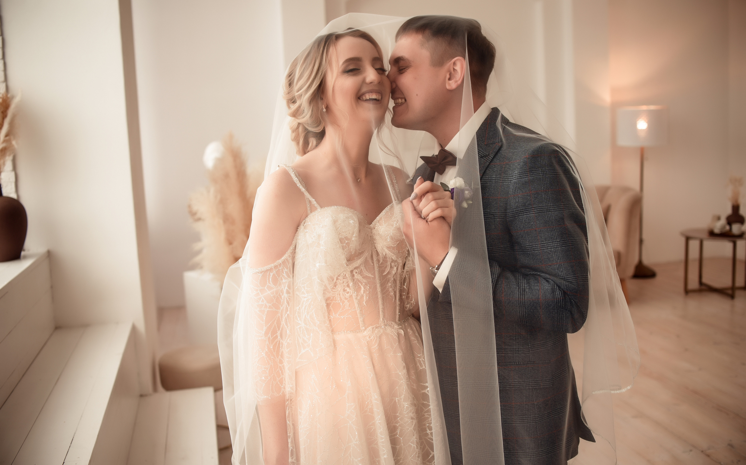 Нежная и романтичная пара Максим и Мария. Свадебный, семейный, детский, контент фотограф в Омске Максим Ильин