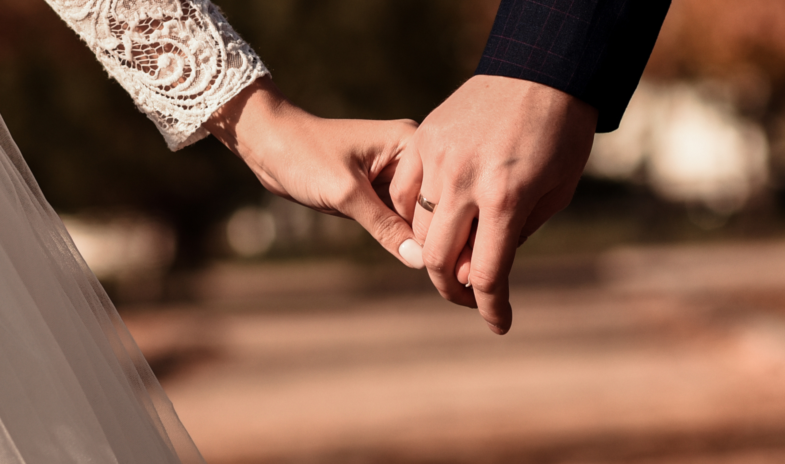 Артем и Кристина (небольшая свадебная серия). Свадебный, семейный, детский, контент фотограф в Омске Максим Ильин