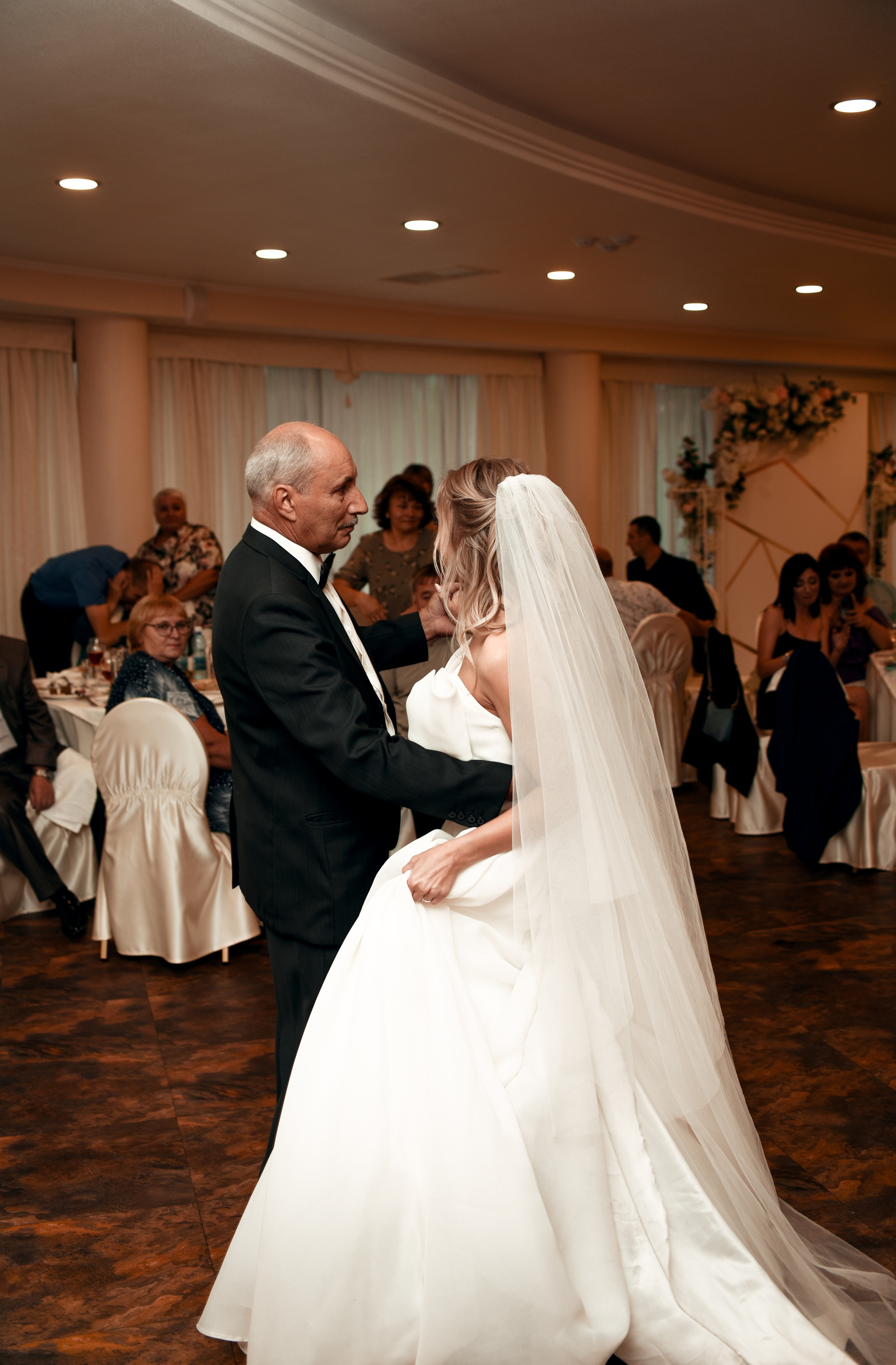 Красивая свадьба Ильи и Ирины. Свадебный, семейный, детский, контент фотограф в Омске Максим Ильин