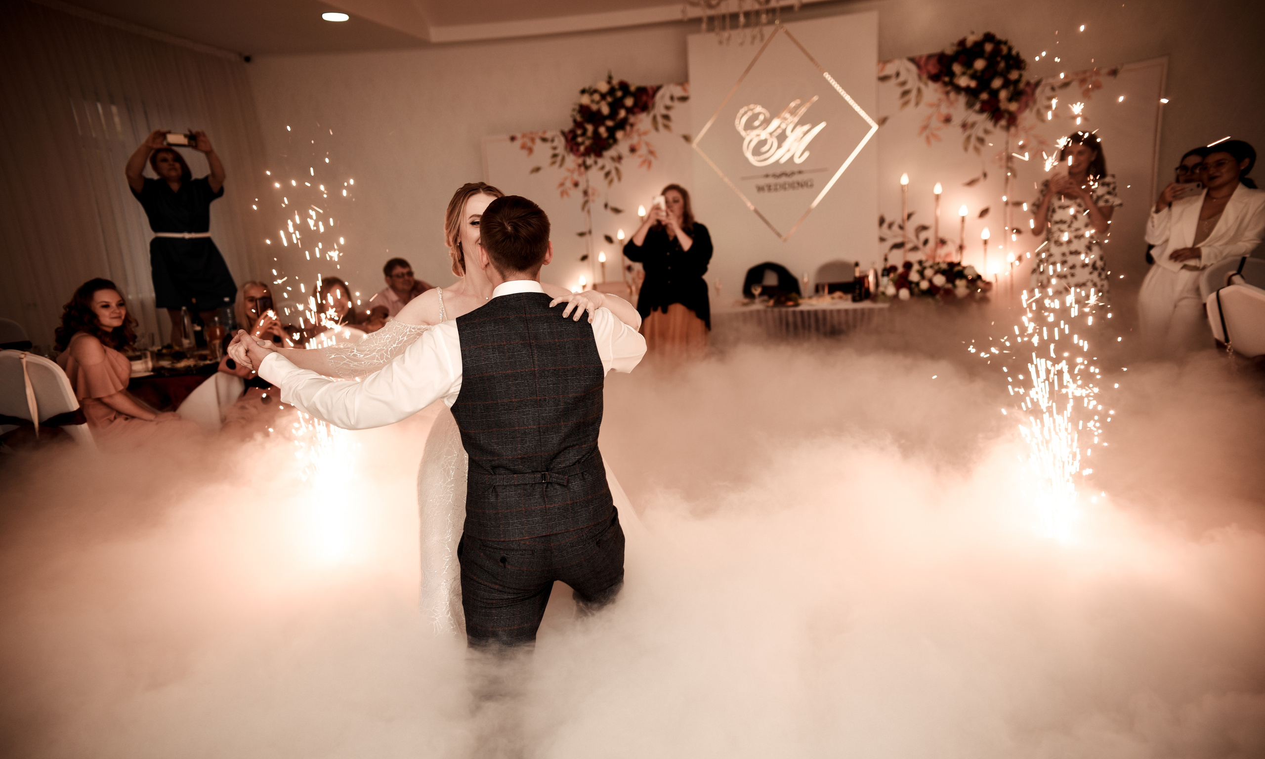 Нежная и романтичная пара Максим и Мария. Свадебный, семейный, детский, контент фотограф в Омске Максим Ильин