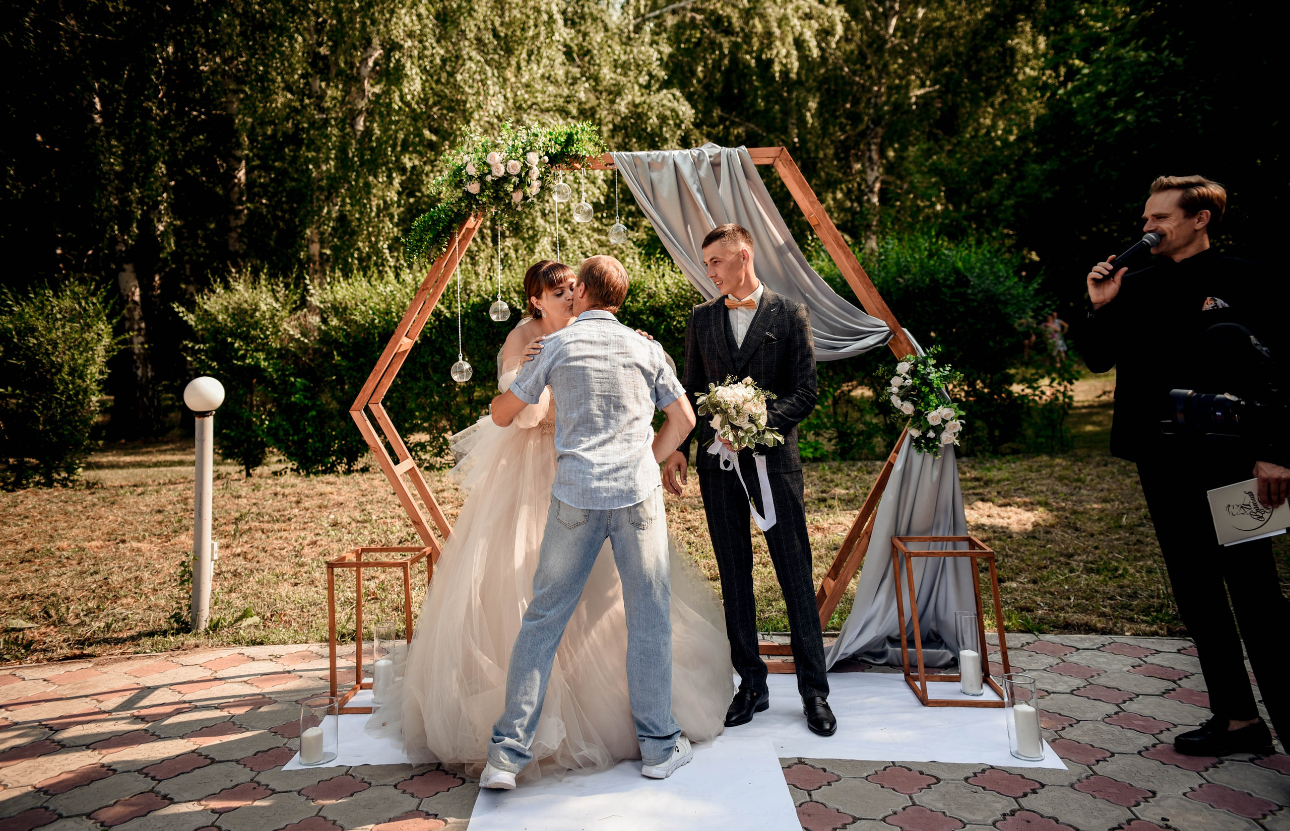 Летняя свадьба в + 35С Юра+Ксюша. Свадебный, семейный, детский, контент фотограф в Омске Максим Ильин