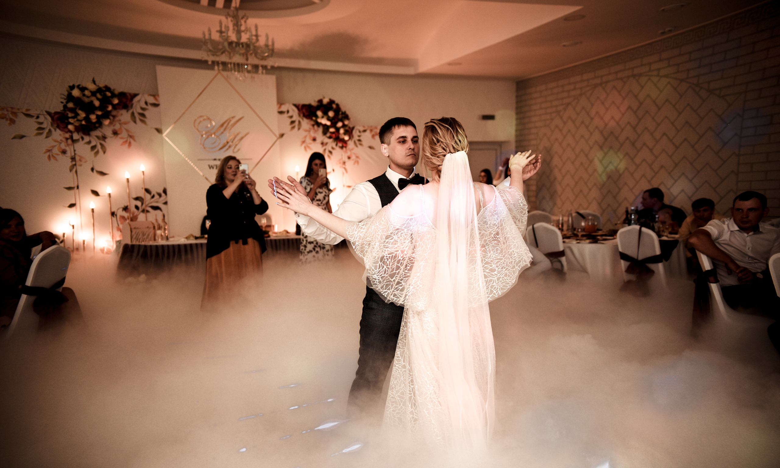 Нежная и романтичная пара Максим и Мария. Свадебный, семейный, детский, контент фотограф в Омске Максим Ильин