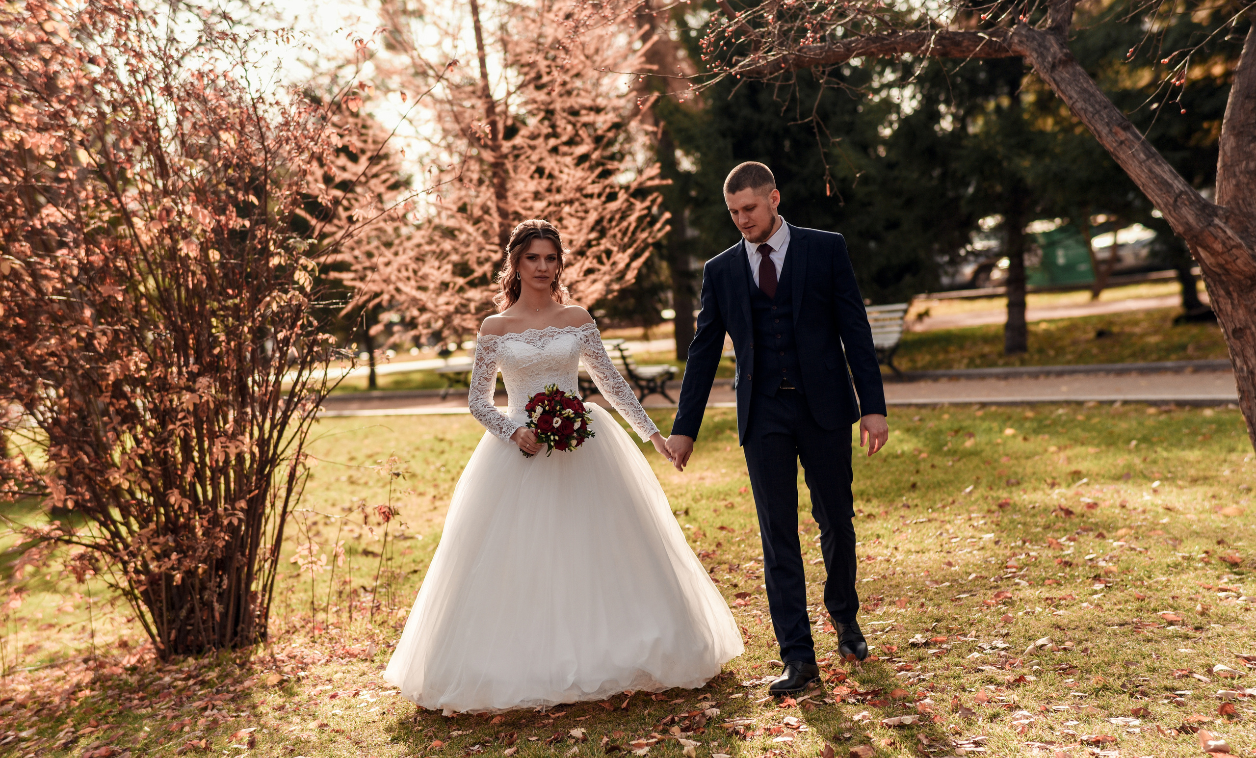 Артем и Кристина (небольшая свадебная серия). Свадебный, семейный, детский, контент фотограф в Омске Максим Ильин