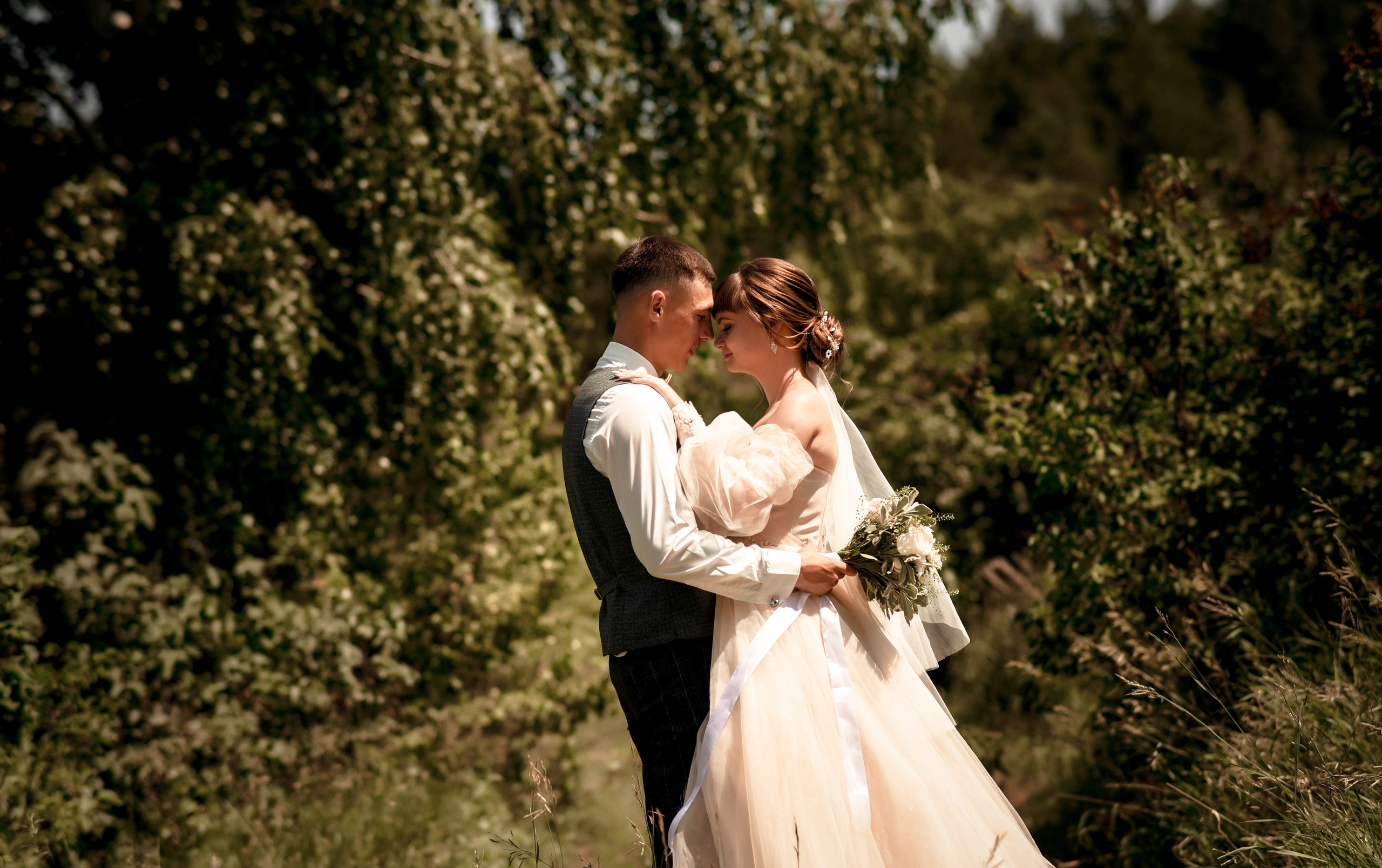 Летняя свадьба в + 35С Юра+Ксюша. Свадебный, семейный, детский, контент фотограф в Омске Максим Ильин