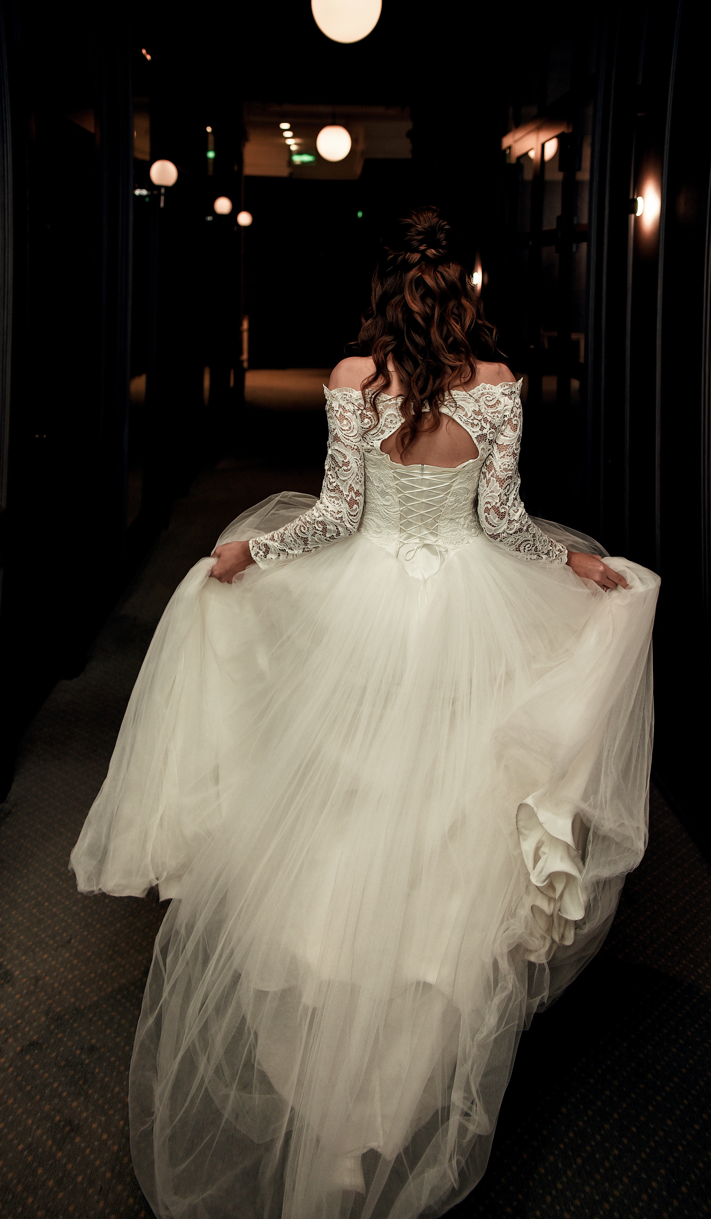 Артем и Кристина (небольшая свадебная серия). Свадебный, семейный, детский, контент фотограф в Омске Максим Ильин