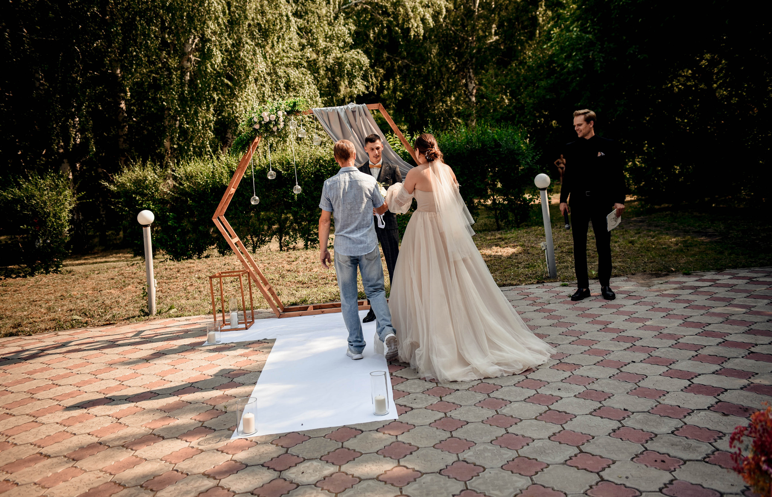 Летняя свадьба в + 35С Юра+Ксюша. Свадебный, семейный, детский, контент фотограф в Омске Максим Ильин