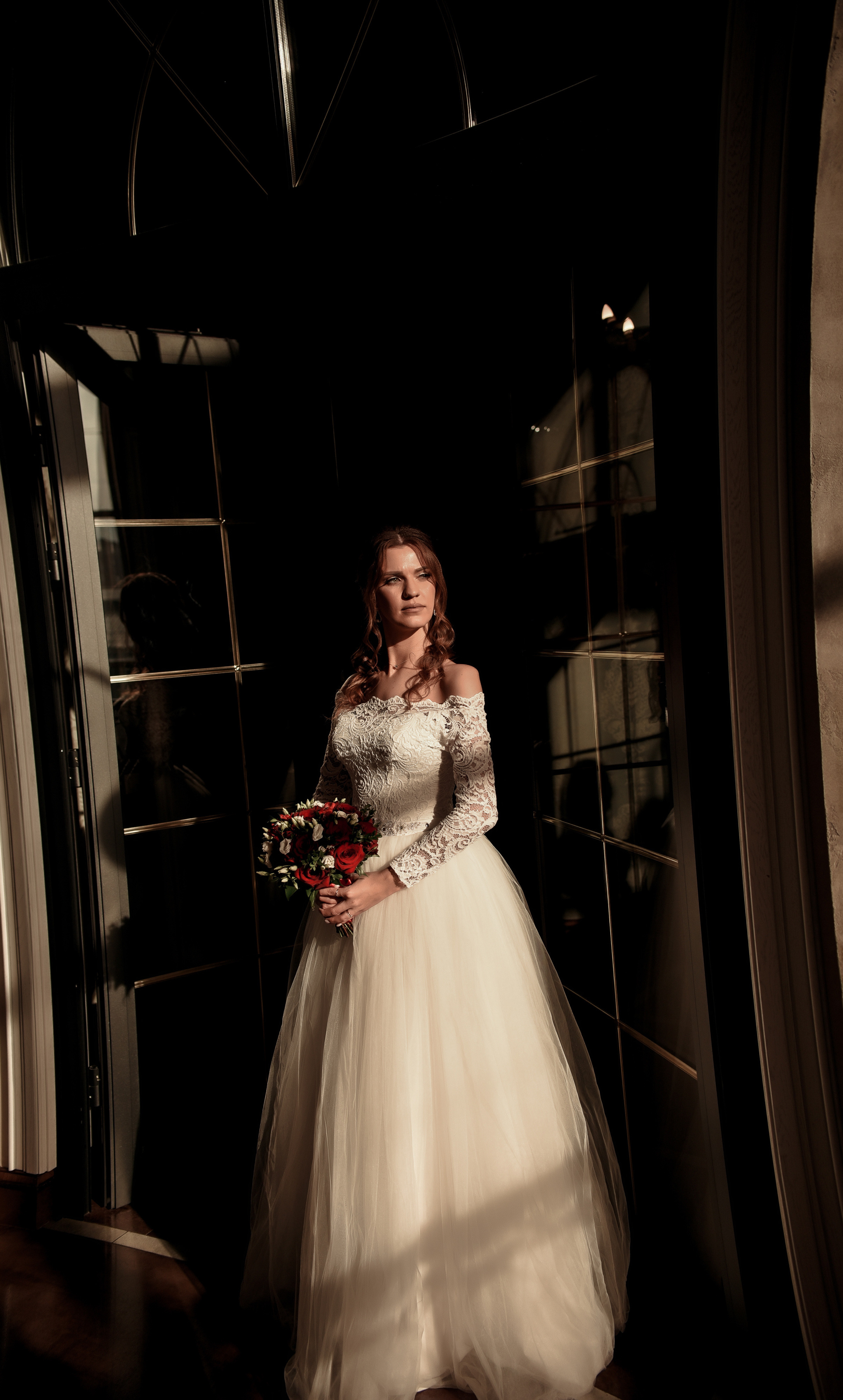 Артем и Кристина (небольшая свадебная серия). Свадебный, семейный, детский, контент фотограф в Омске Максим Ильин