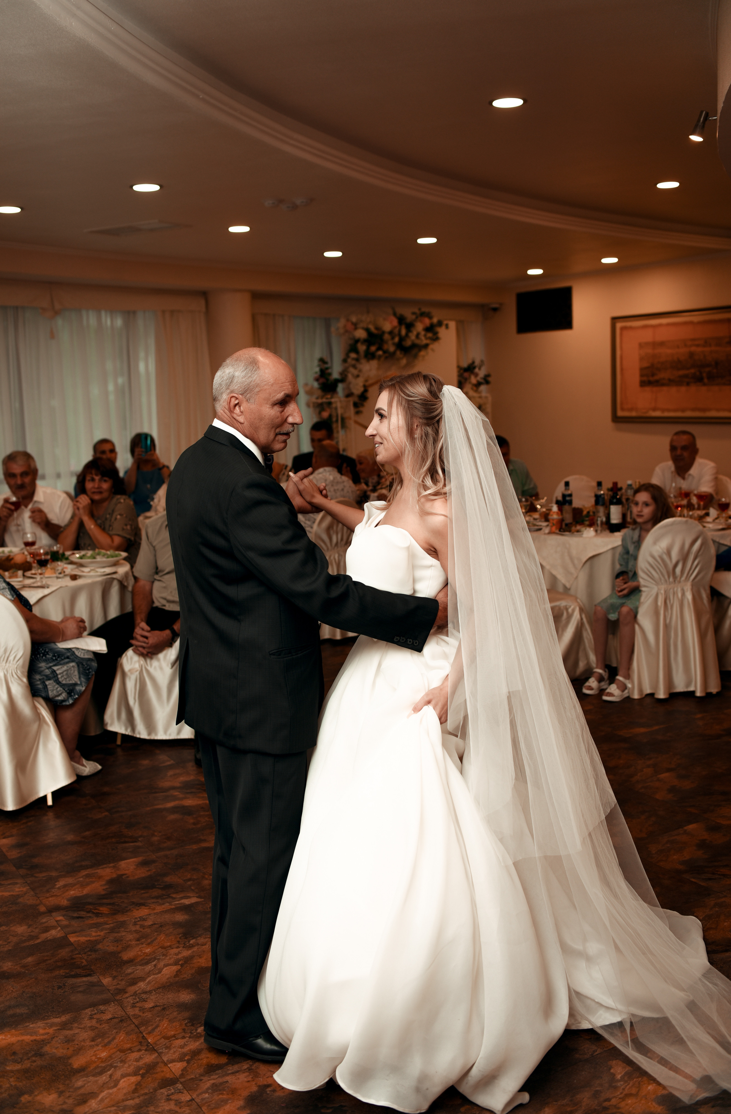 Красивая свадьба Ильи и Ирины. Свадебный, семейный, детский, контент фотограф в Омске Максим Ильин