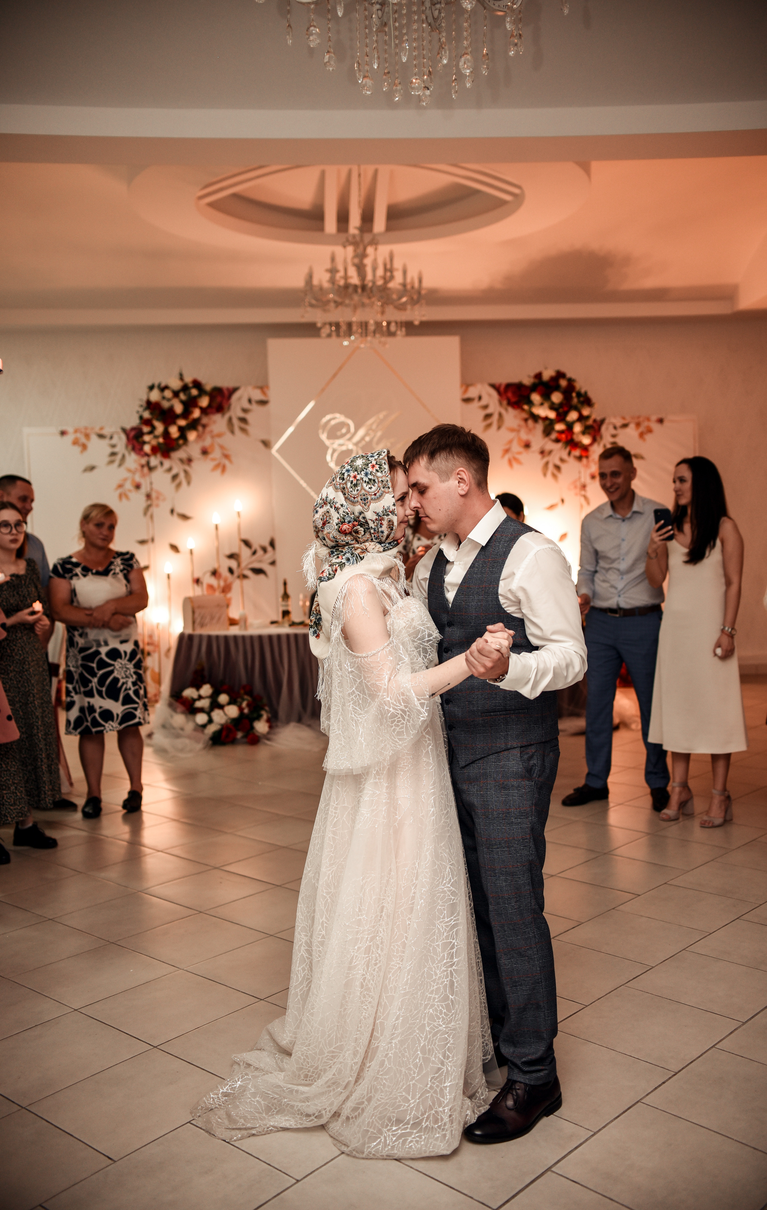 Нежная и романтичная пара Максим и Мария. Свадебный, семейный, детский, контент фотограф в Омске Максим Ильин