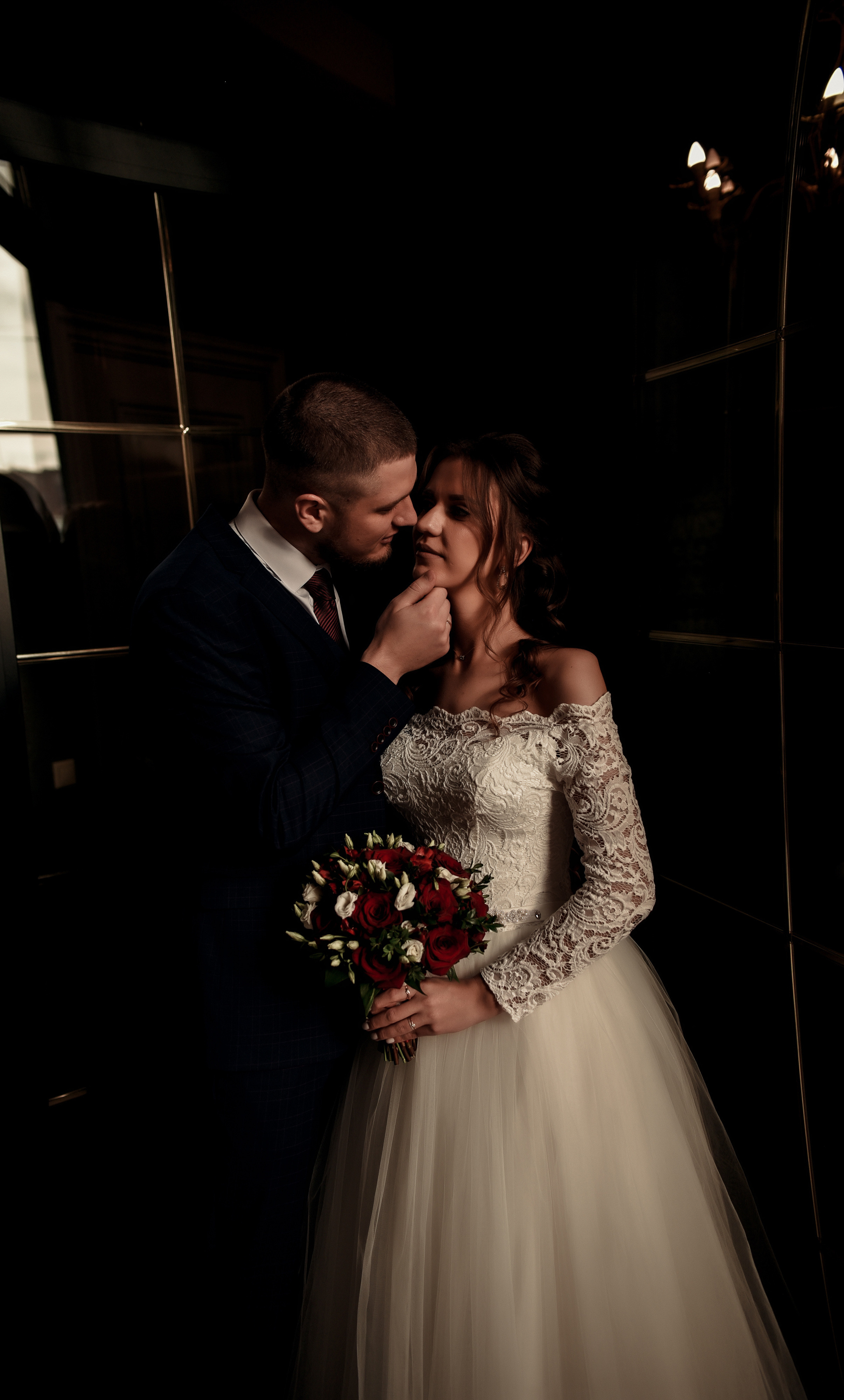 Артем и Кристина (небольшая свадебная серия). Свадебный, семейный, детский, контент фотограф в Омске Максим Ильин