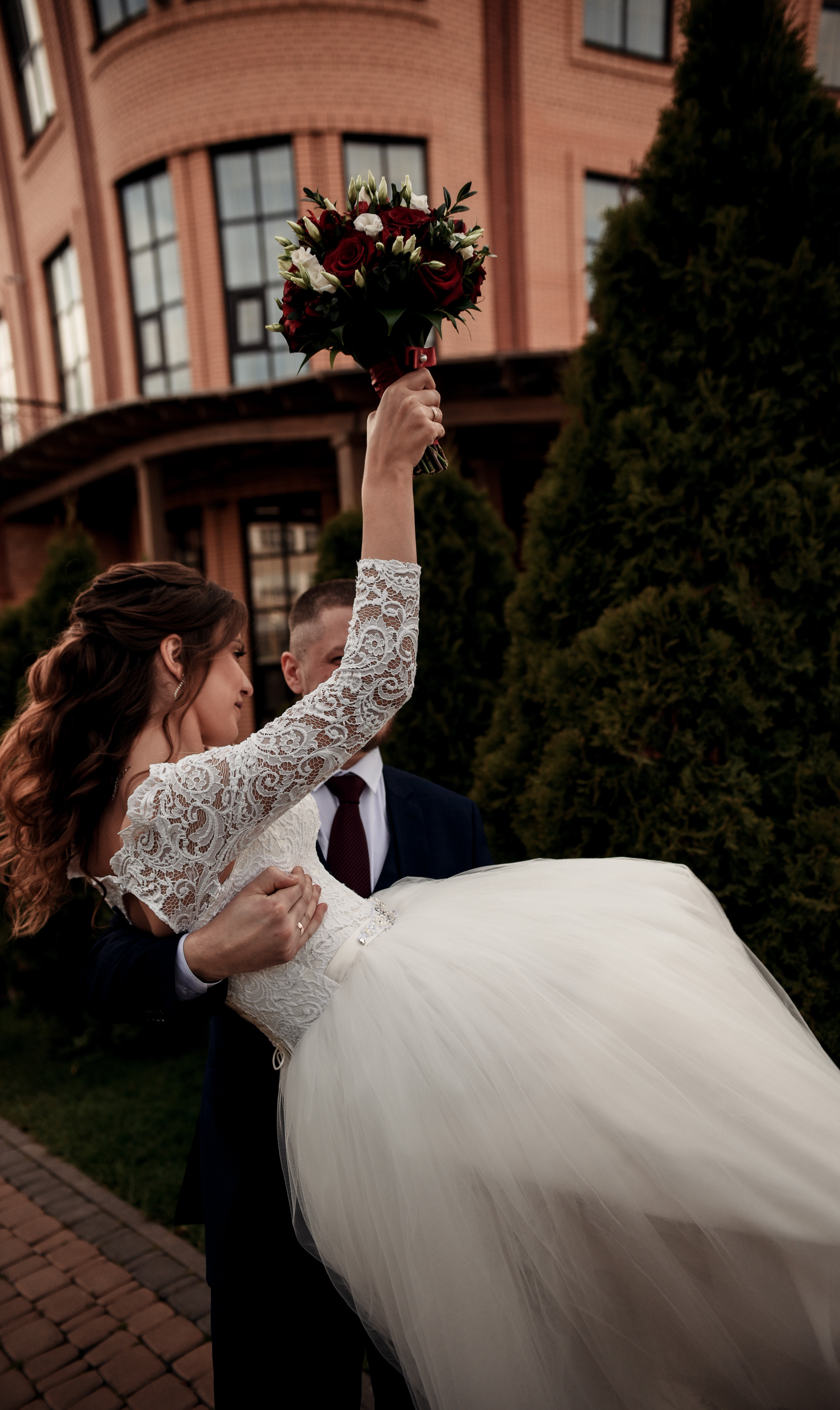 Артем и Кристина (небольшая свадебная серия). Свадебный, семейный, детский, контент фотограф в Омске Максим Ильин