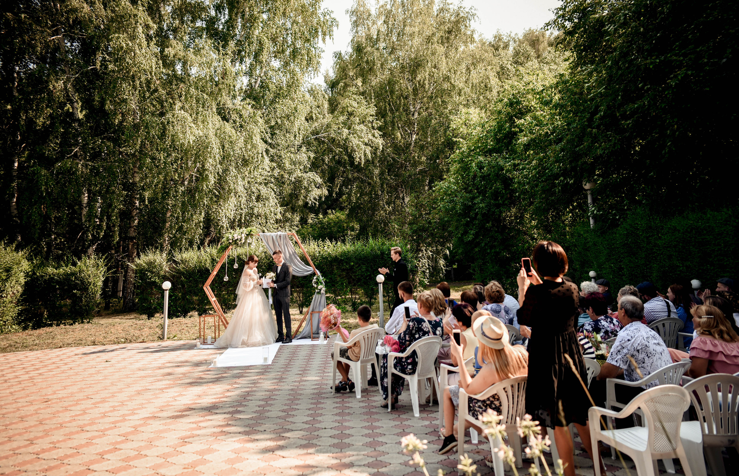 Летняя свадьба в + 35С Юра+Ксюша. Свадебный, семейный, детский, контент фотограф в Омске Максим Ильин