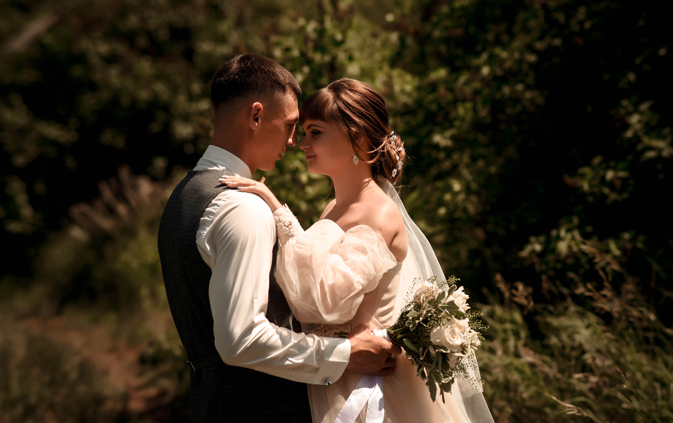 Летняя свадьба в + 35С Юра+Ксюша. Свадебный, семейный, детский, контент фотограф в Омске Максим Ильин