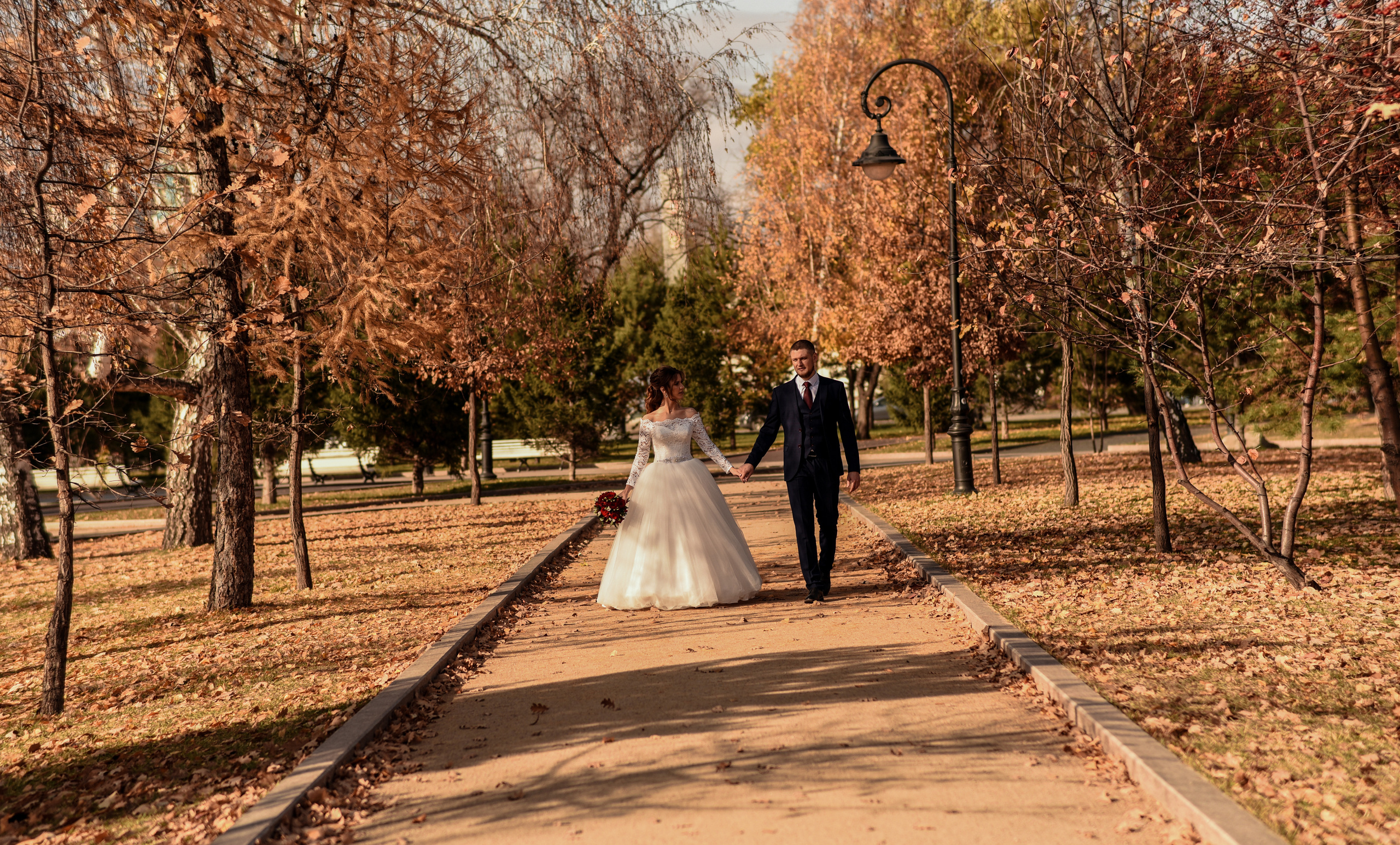 Артем и Кристина (небольшая свадебная серия). Свадебный, семейный, детский, контент фотограф в Омске Максим Ильин
