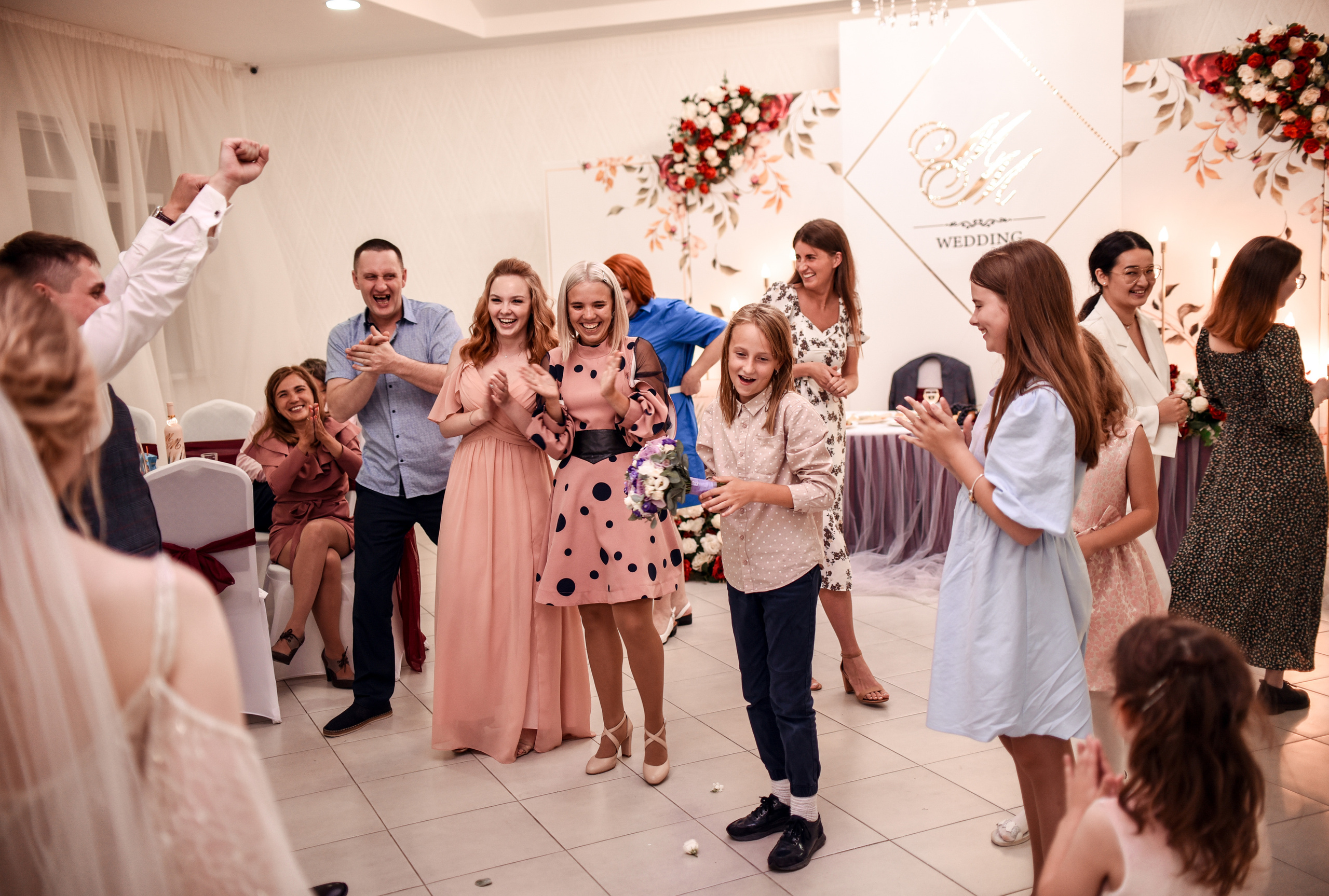 Нежная и романтичная пара Максим и Мария. Свадебный, семейный, детский, контент фотограф в Омске Максим Ильин