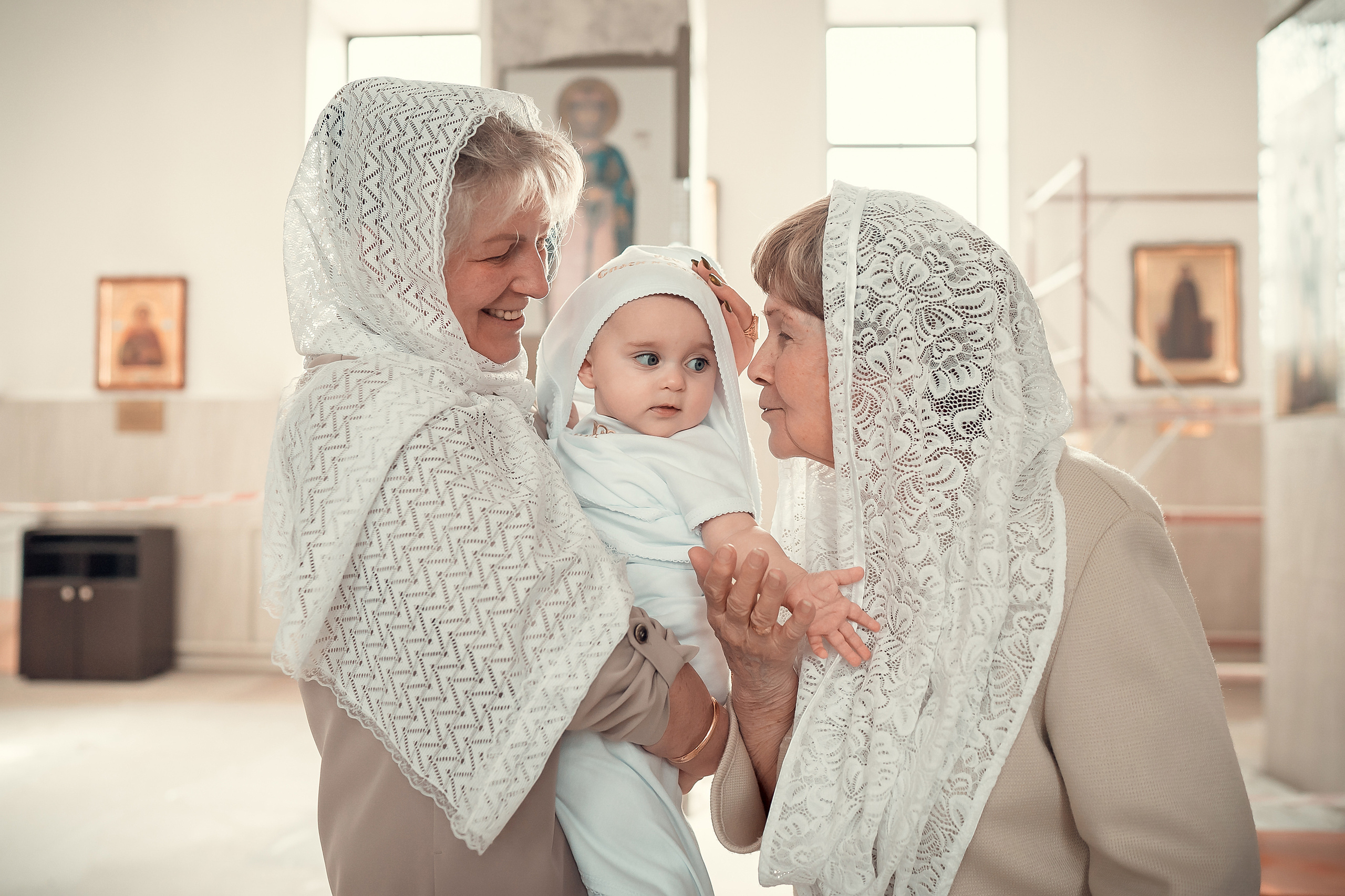 ТАИНСТВО КРЕЩЕНИЯ КСЕНИИ ХРАМ ФЕОДОРА ТИРОНА. Фотограф на Крещение и Венчание в Красноярске Рамазанова Юлия