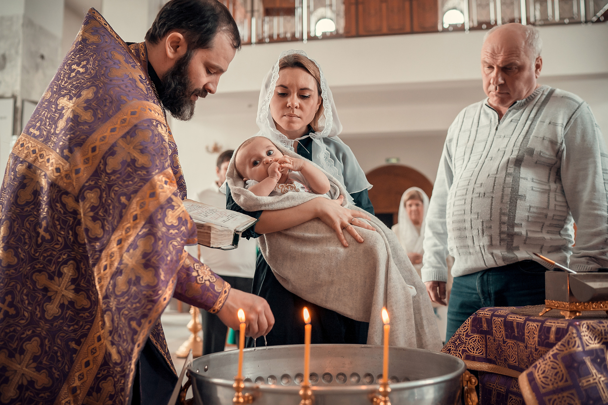 ТАИНСТВО КРЕЩЕНИЯ КСЕНИИ ХРАМ ФЕОДОРА ТИРОНА. Фотограф на Крещение и Венчание в Красноярске Рамазанова Юлия