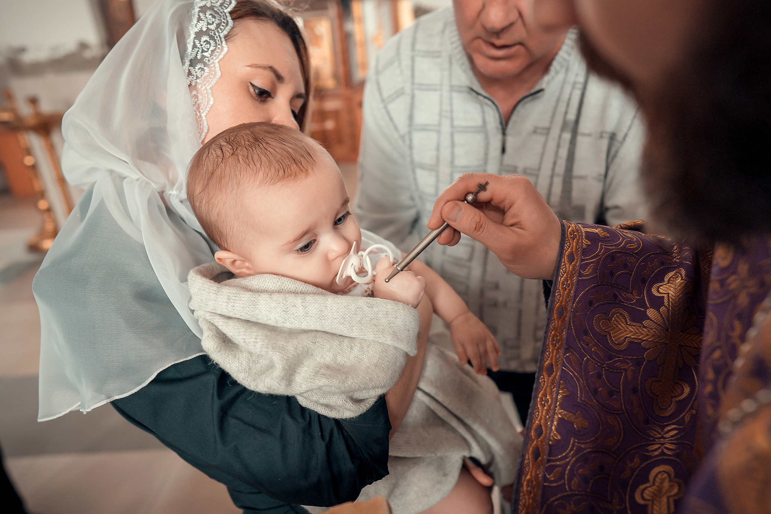 ТАИНСТВО КРЕЩЕНИЯ КСЕНИИ ХРАМ ФЕОДОРА ТИРОНА. Фотограф на Крещение и Венчание в Красноярске Рамазанова Юлия