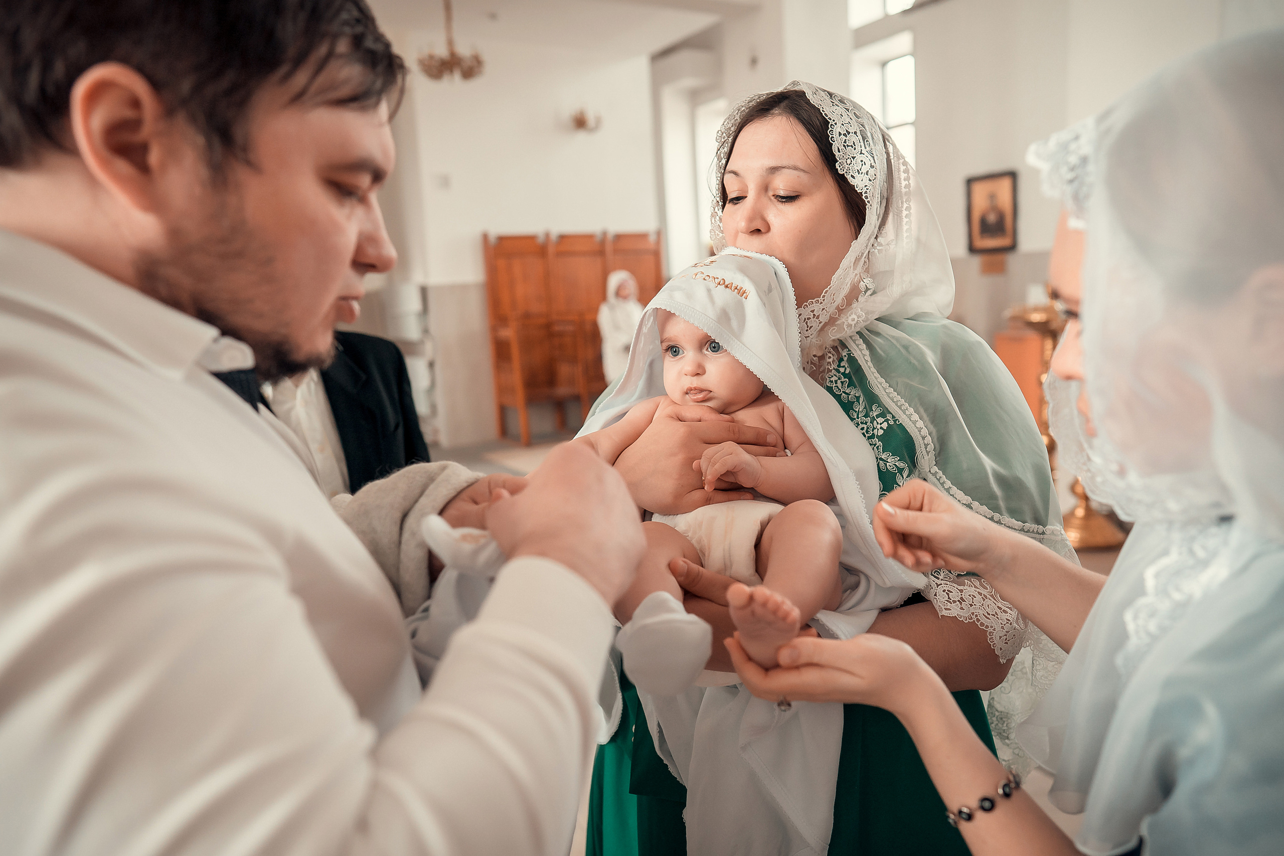 ТАИНСТВО КРЕЩЕНИЯ КСЕНИИ ХРАМ ФЕОДОРА ТИРОНА. Фотограф на Крещение и Венчание в Красноярске Рамазанова Юлия