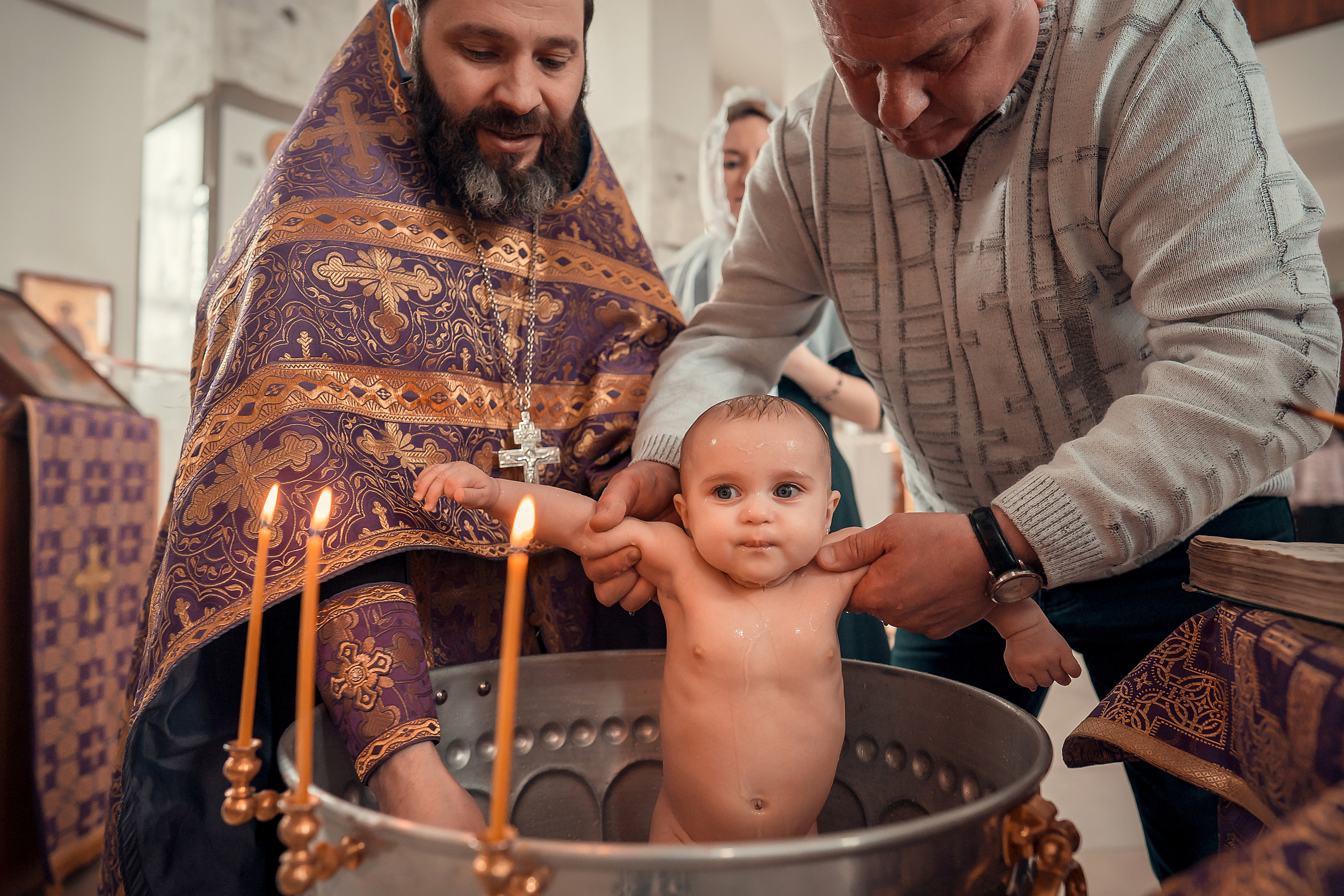 ТАИНСТВО КРЕЩЕНИЯ КСЕНИИ ХРАМ ФЕОДОРА ТИРОНА. Фотограф на Крещение и Венчание в Красноярске Рамазанова Юлия