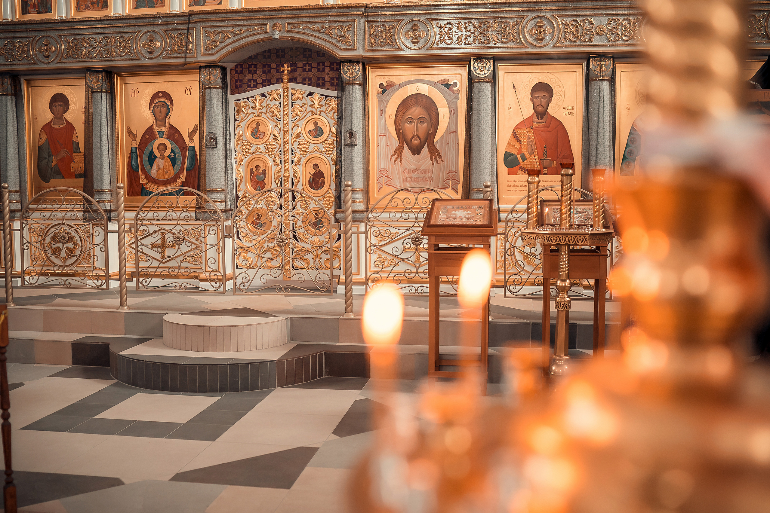 ТАИНСТВО КРЕЩЕНИЯ КСЕНИИ ХРАМ ФЕОДОРА ТИРОНА. Фотограф на Крещение и Венчание в Красноярске Рамазанова Юлия